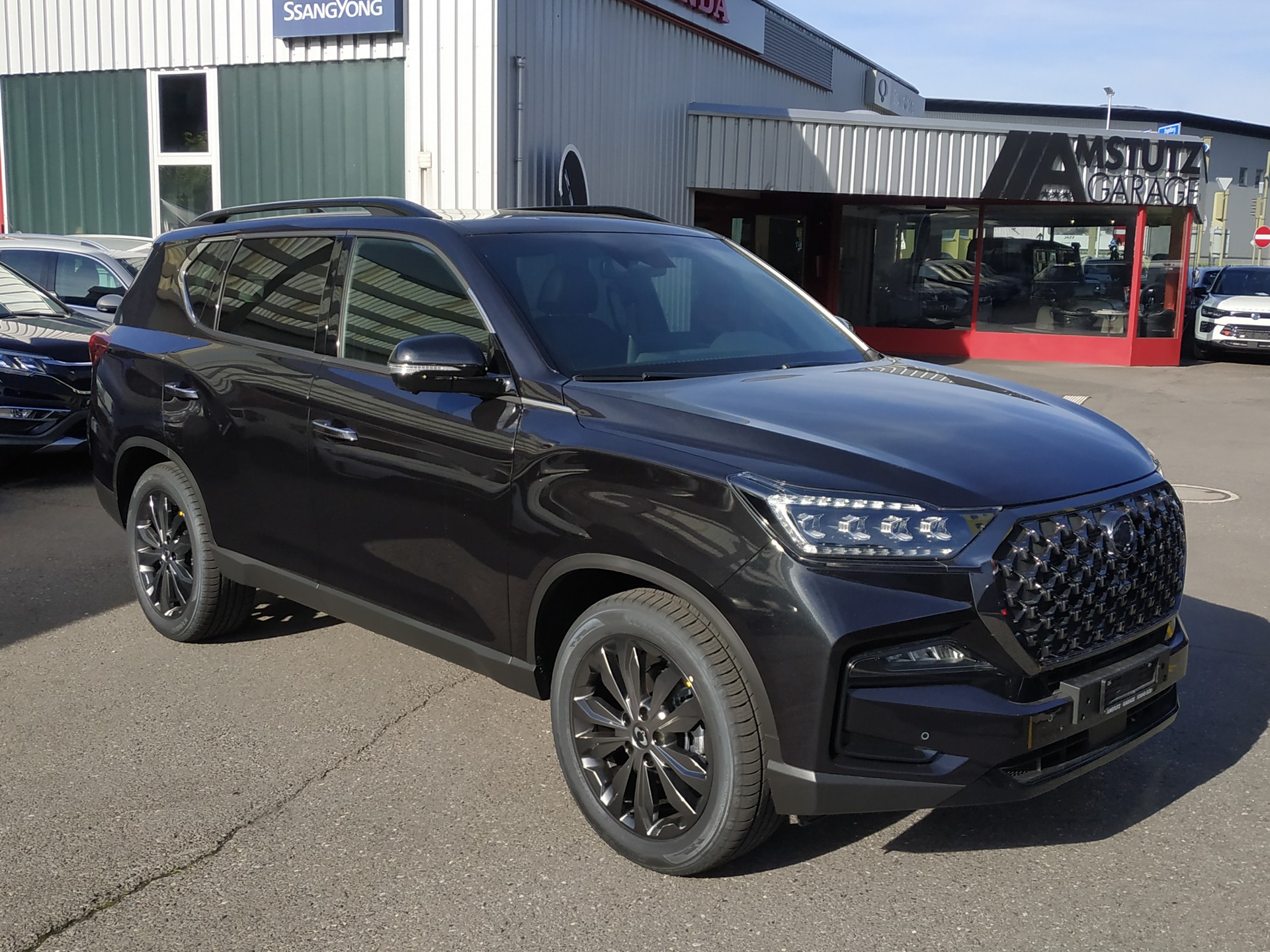 KGM-SsangYong Rexton 2.2 CRDi Blackline 4WD AT-showroom-element-1