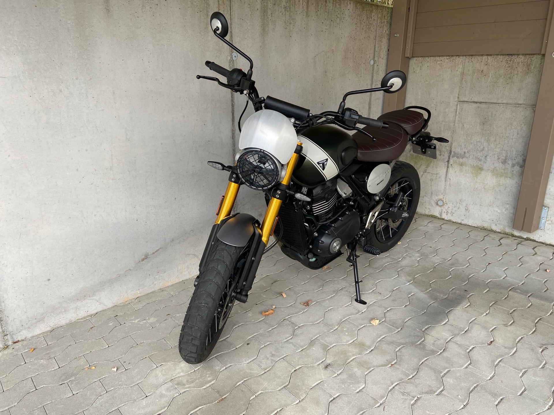 TRIUMPH Scrambler 400 X-image-4