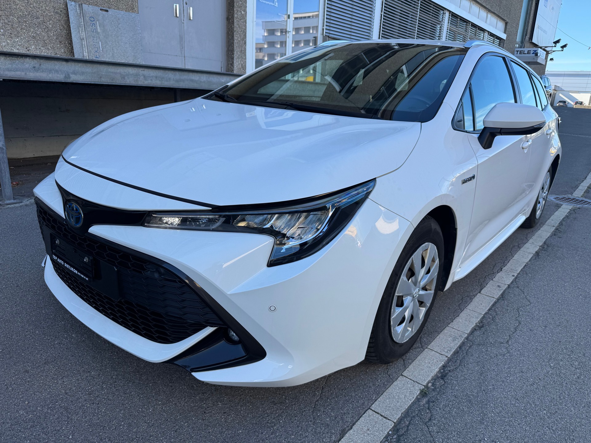 TOYOTA Corolla Touring Sports 1.8 HSD Comfort e-CVT
