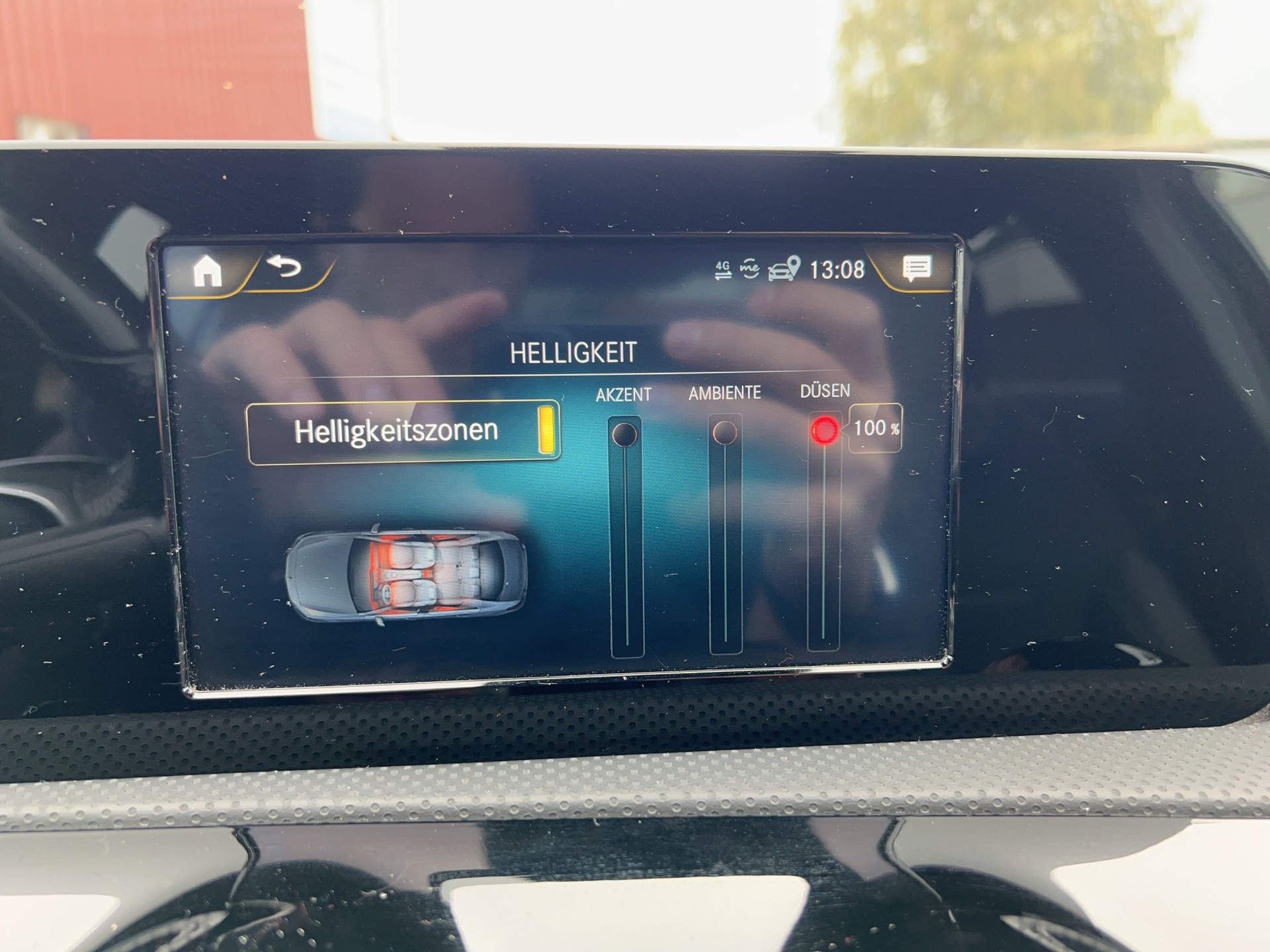 MERCEDES-BENZ A-Klasse A 250 e AMG Line 8G-DCT-image-48
