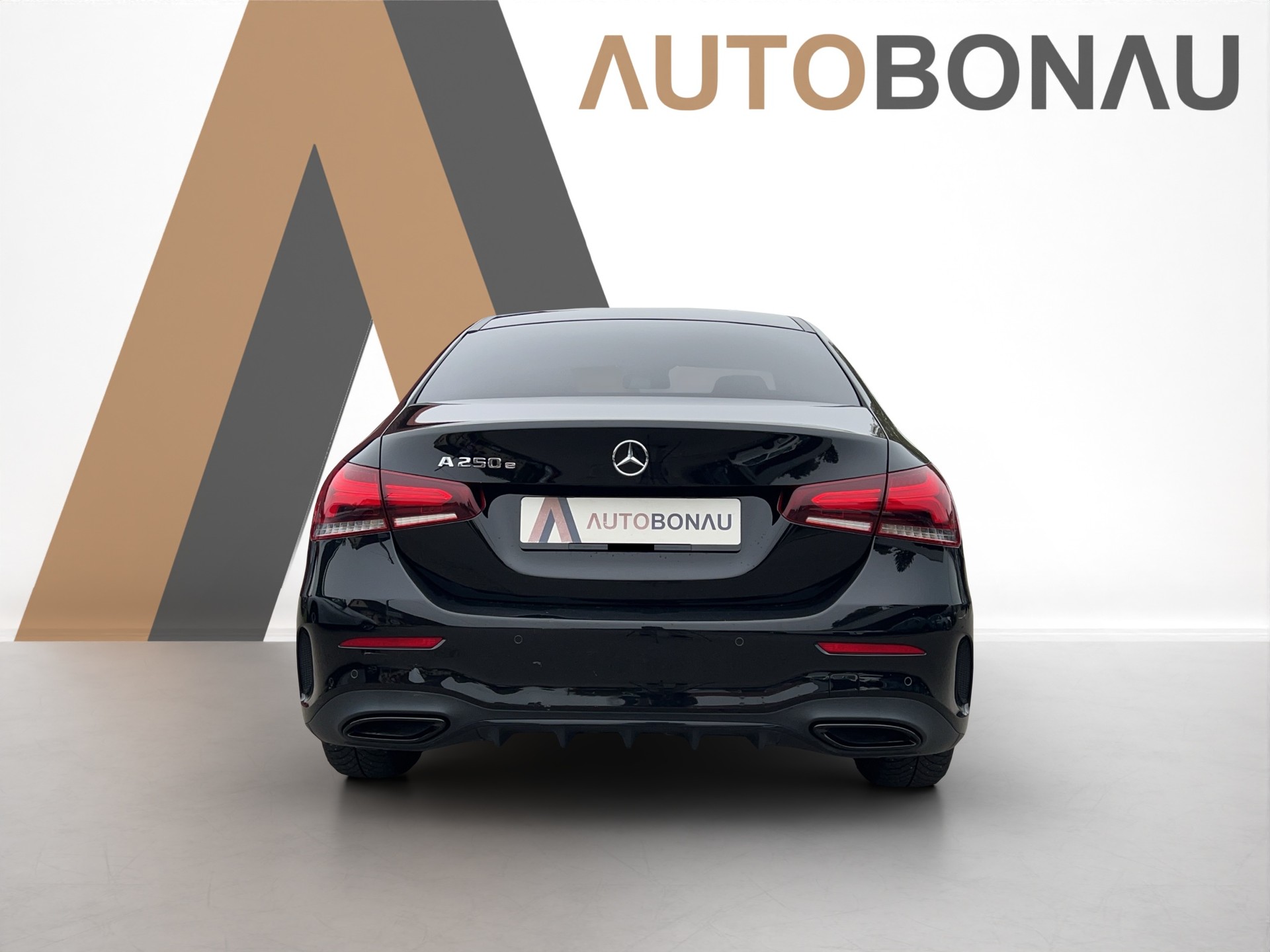 MERCEDES-BENZ A-Klasse A 250 e AMG Line 8G-DCT-showroom-element-2
