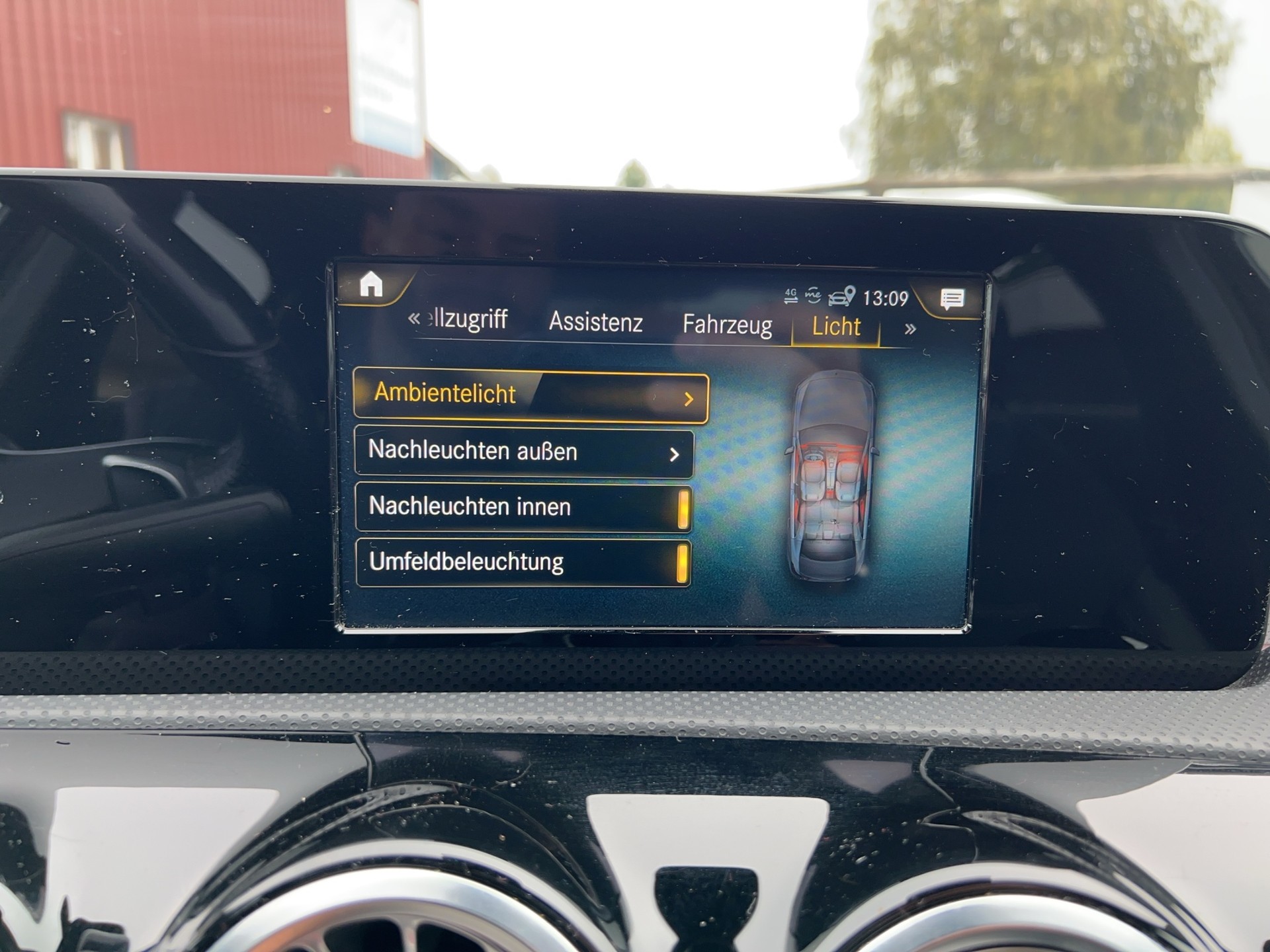 MERCEDES-BENZ A-Klasse A 250 e AMG Line 8G-DCT-image-53