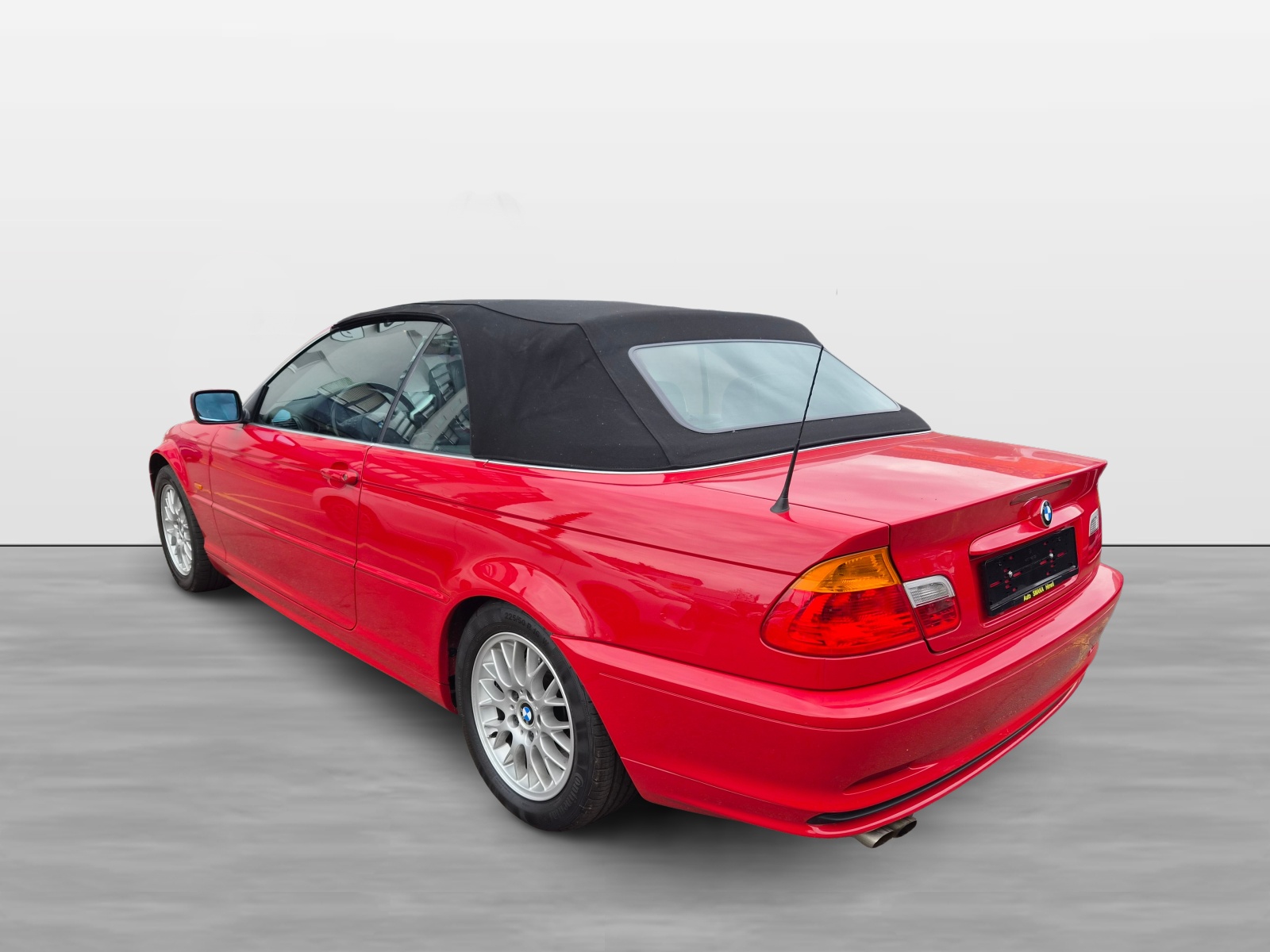 BMW 325Ci Cabriolet-image-13
