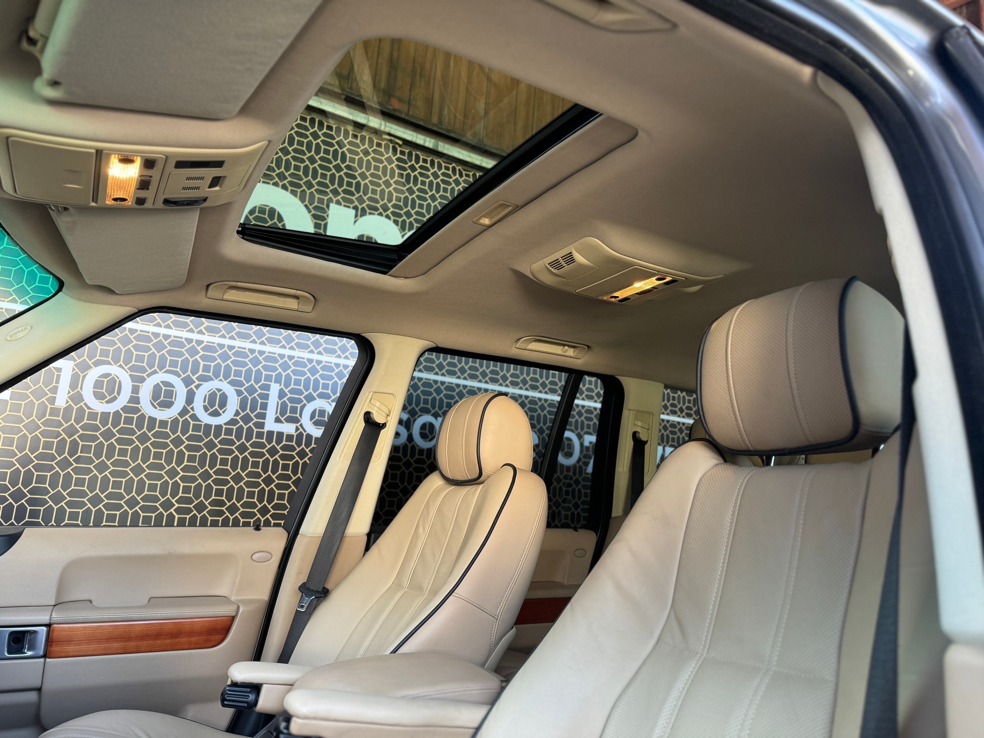 LAND ROVER Range Rover 3.6 d Vogue Automatic-image-5