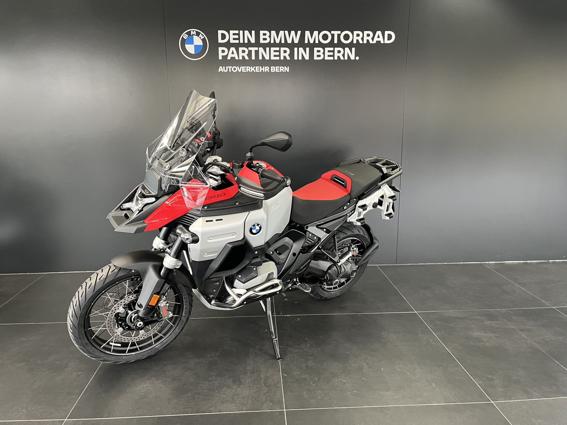 BMW R 1300 GS Adventure-image-2