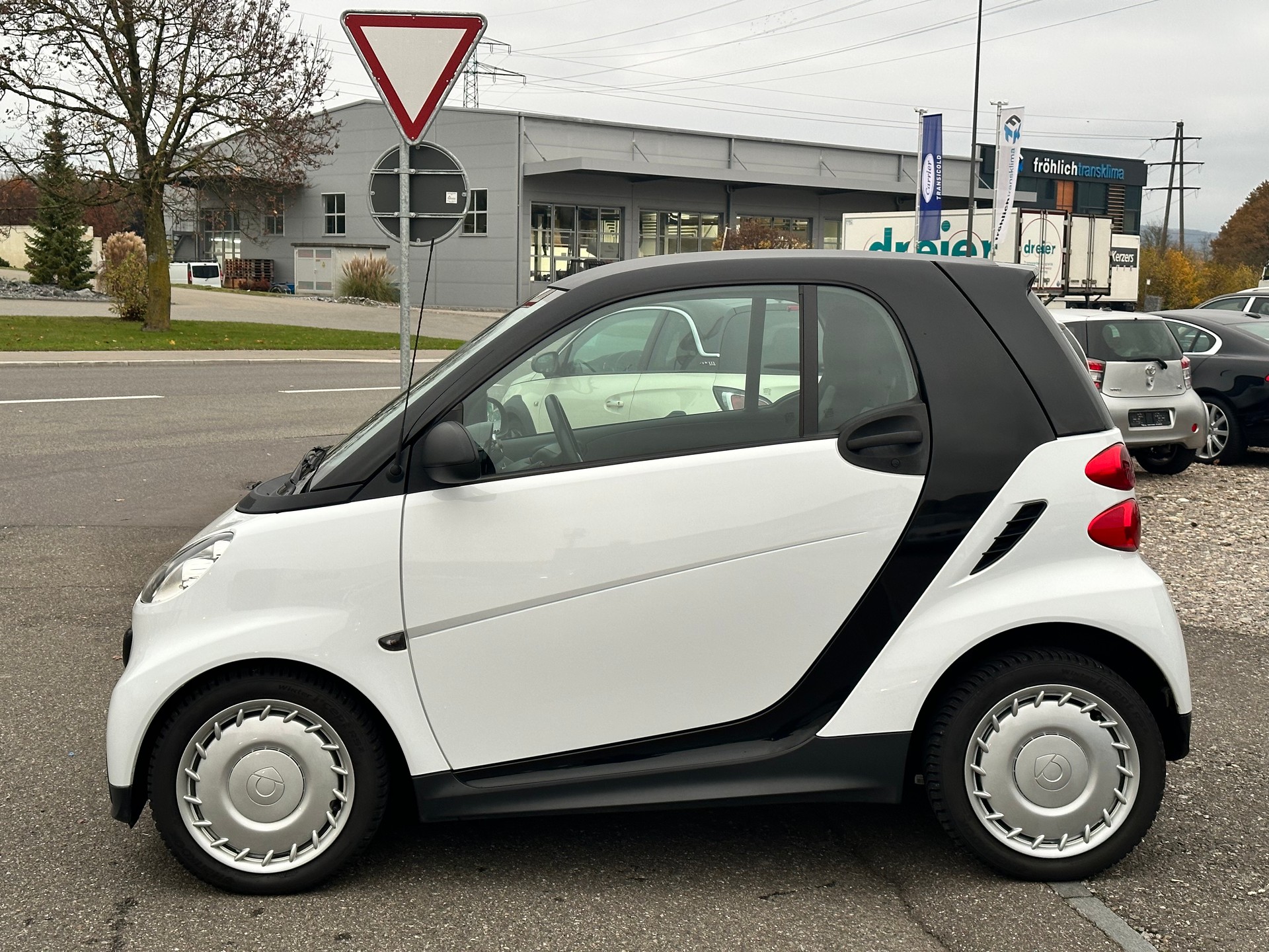 SMART fortwo pure mhd softip-image-13