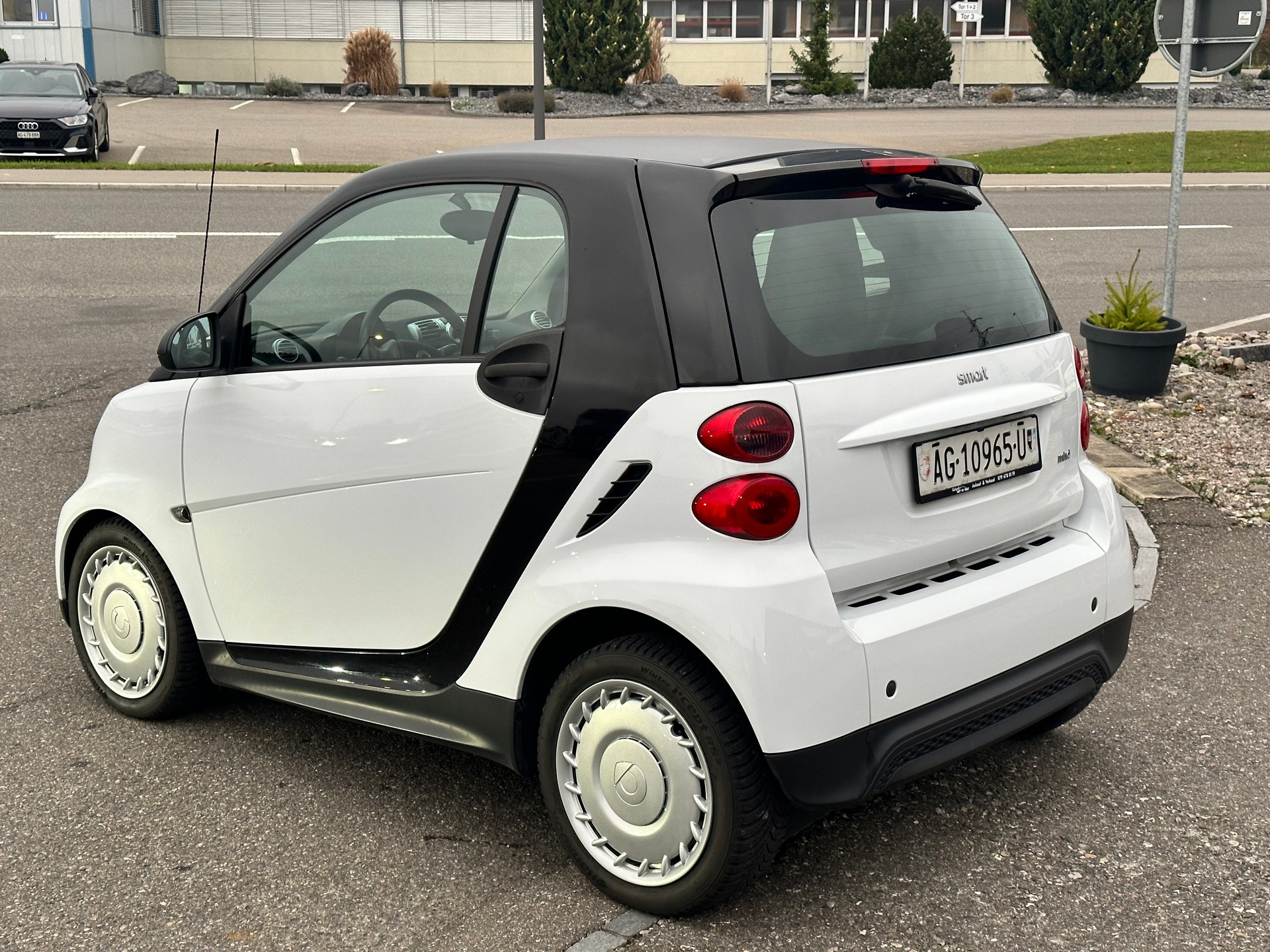 SMART fortwo pure mhd softip-image-14