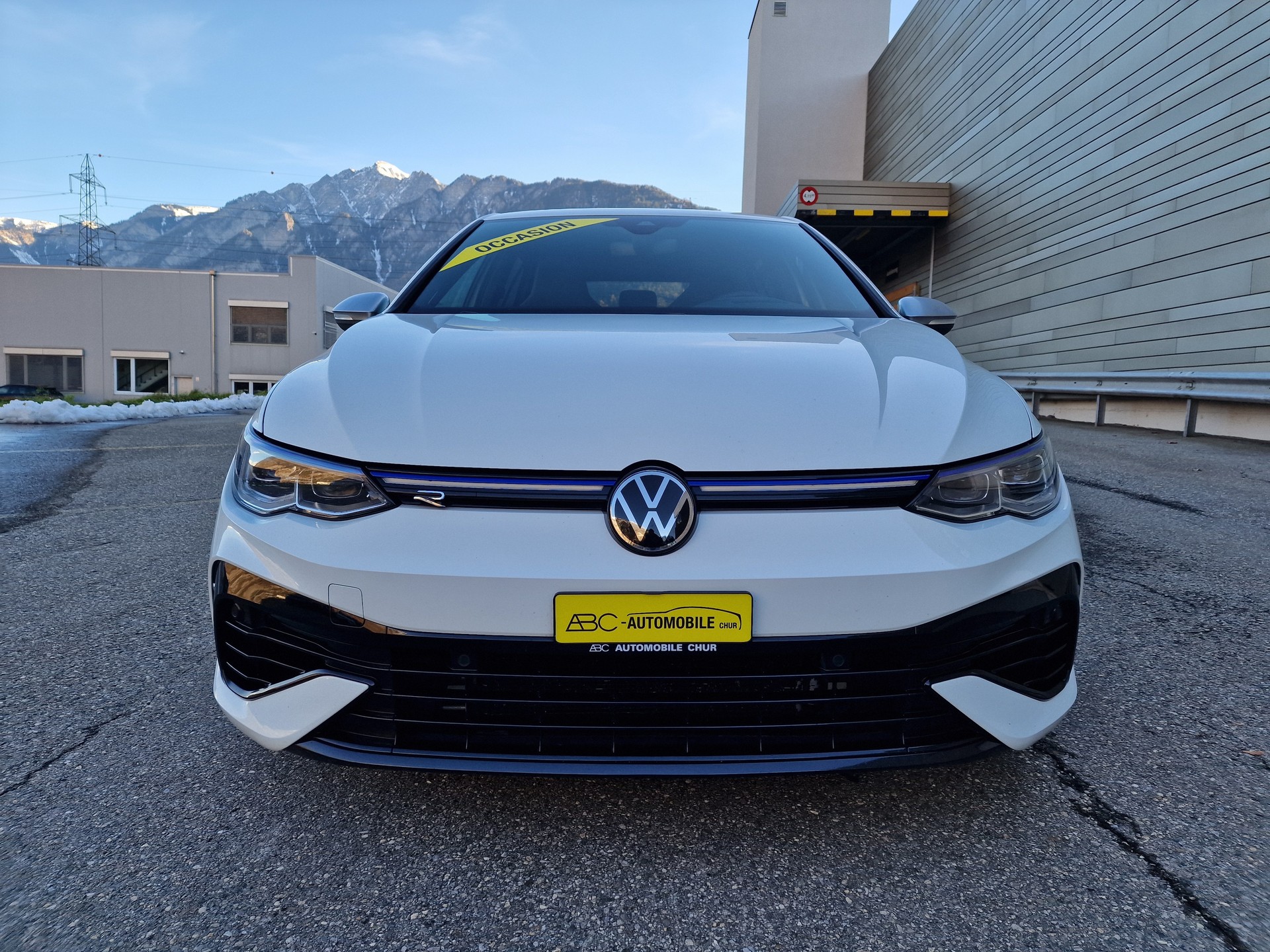 VW Golf 2.0 TSI R DSG 4Motion-image-4