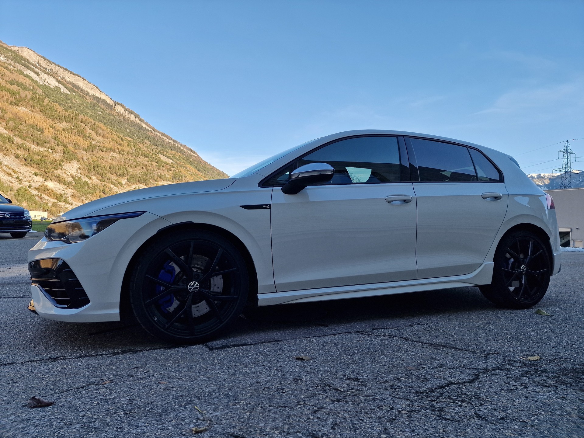 VW Golf 2.0 TSI R DSG 4Motion-image-13
