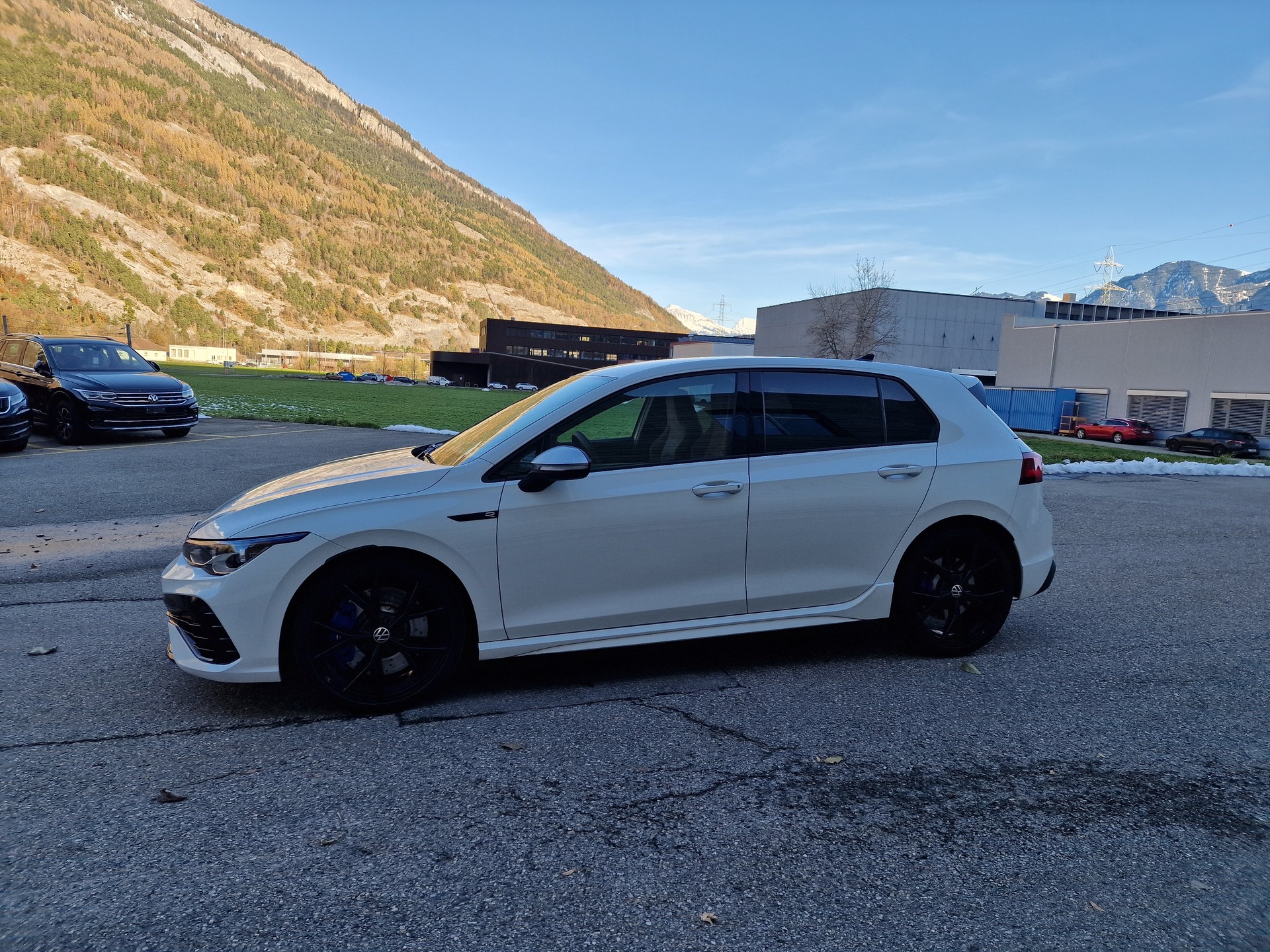 VW Golf 2.0 TSI R DSG 4Motion-image-12