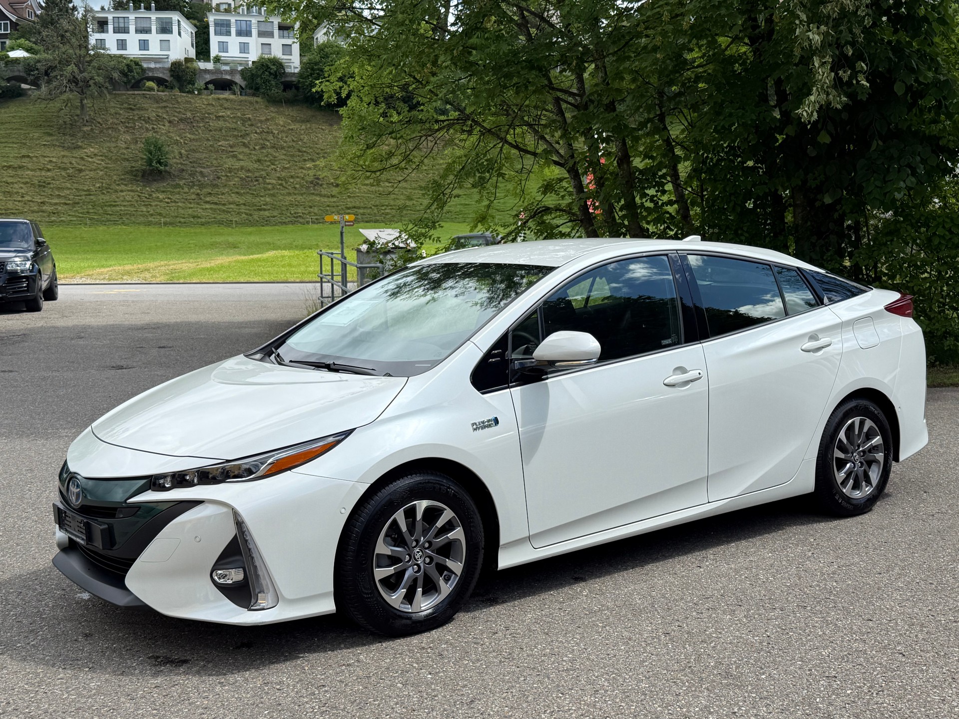 TOYOTA Prius 1.8 VVT-i Plug-in Hybrid Premium-image-2