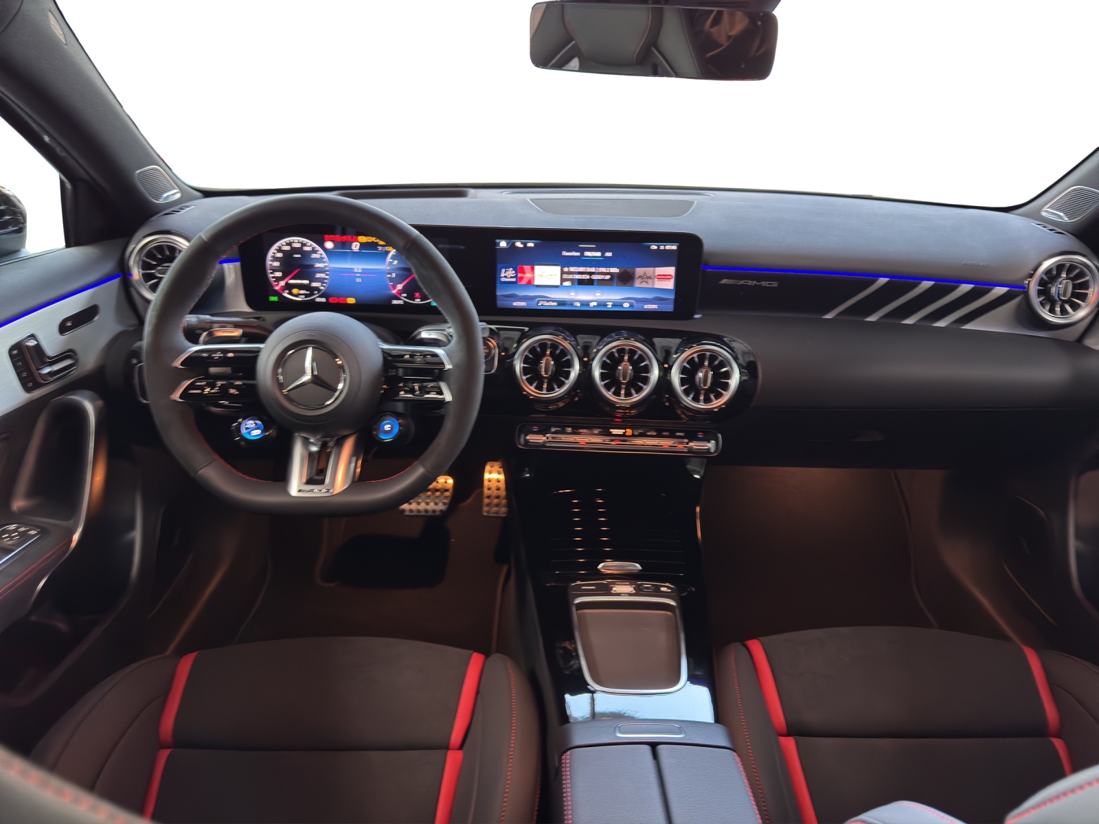 MERCEDES-BENZ A AMG 45 S 4Matic 8G-DCT-image-11