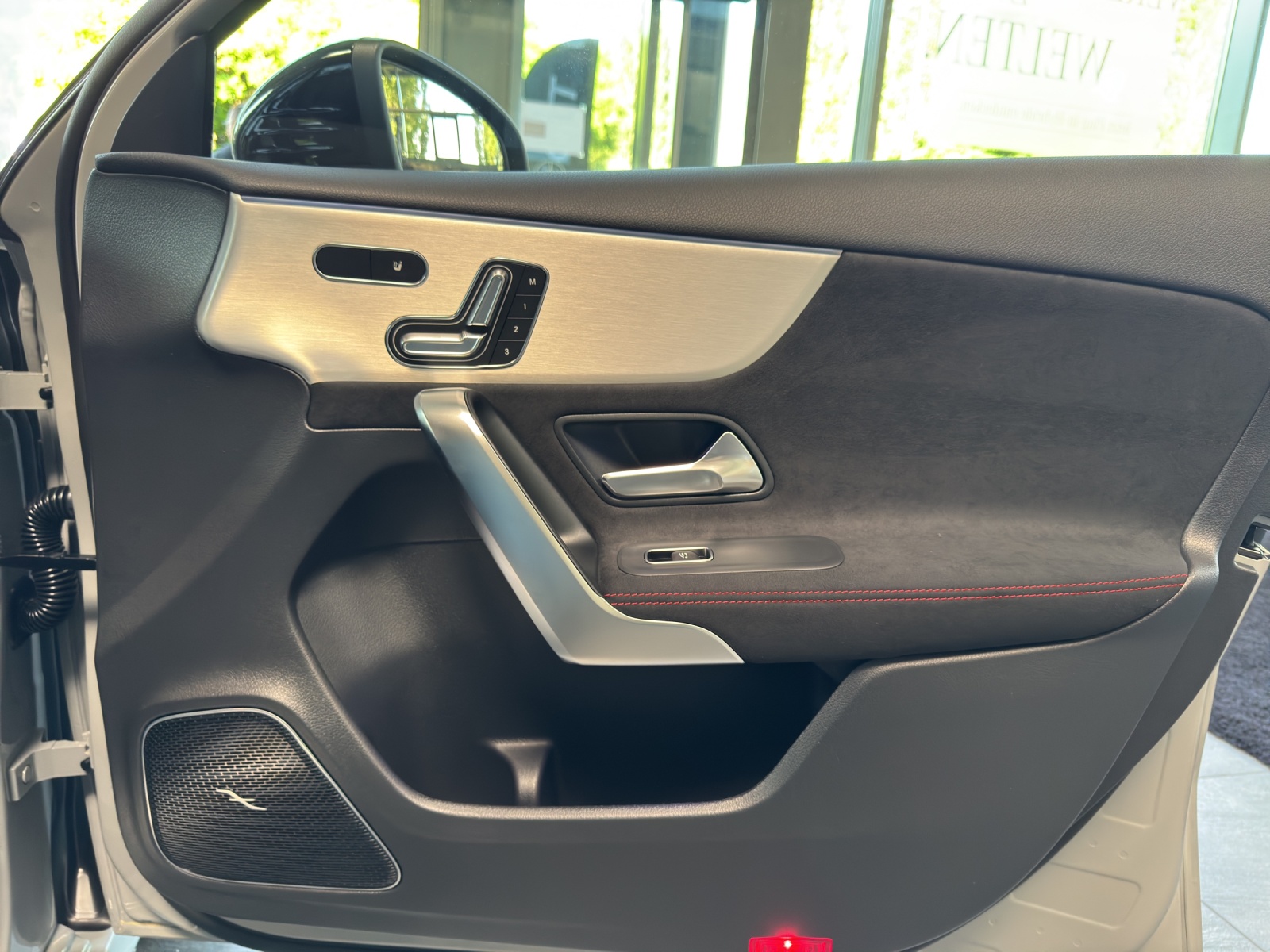 MERCEDES-BENZ A AMG 45 S 4Matic 8G-DCT-image-17