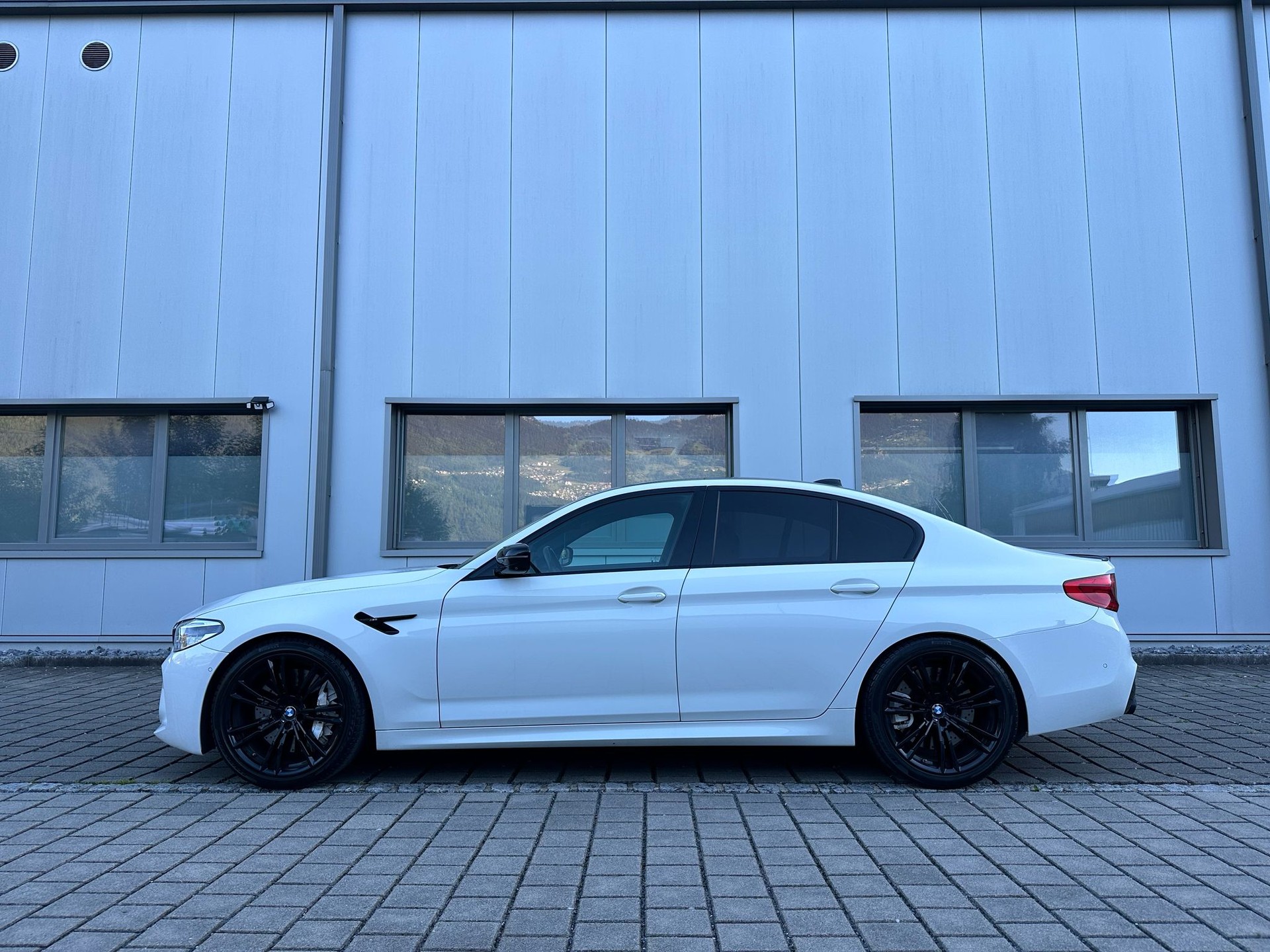 BMW M5 xDrive Competition Drivelogic-image-3