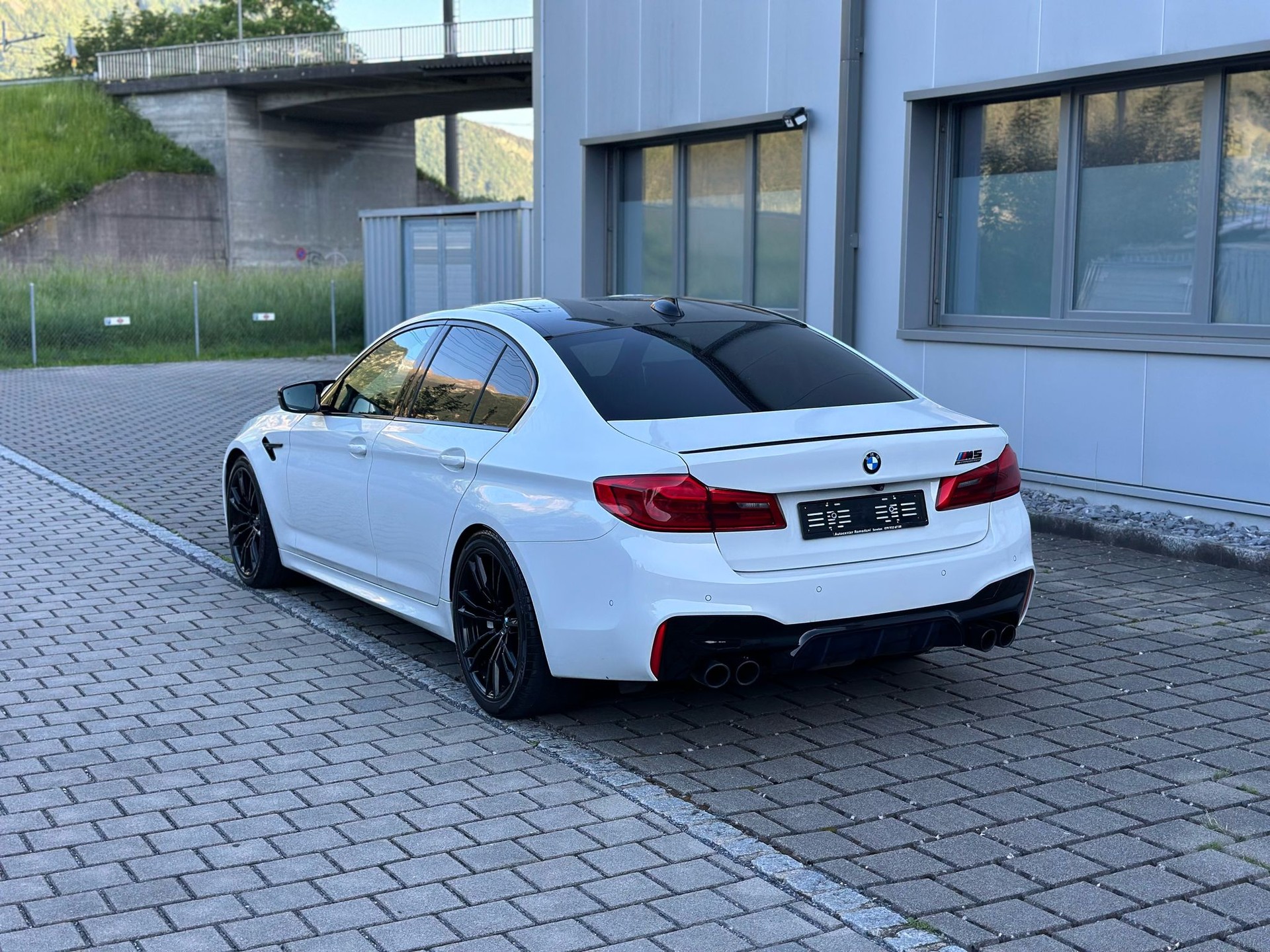 BMW M5 xDrive Competition Drivelogic-image-4