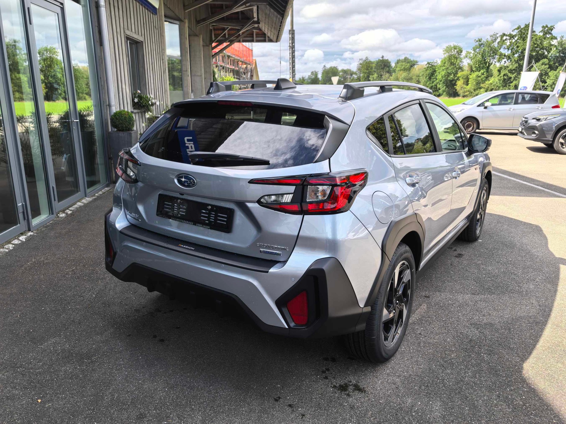 SUBARU Crosstrek 2.0 e-Boxer Passion AWD Lineartronic-image-4