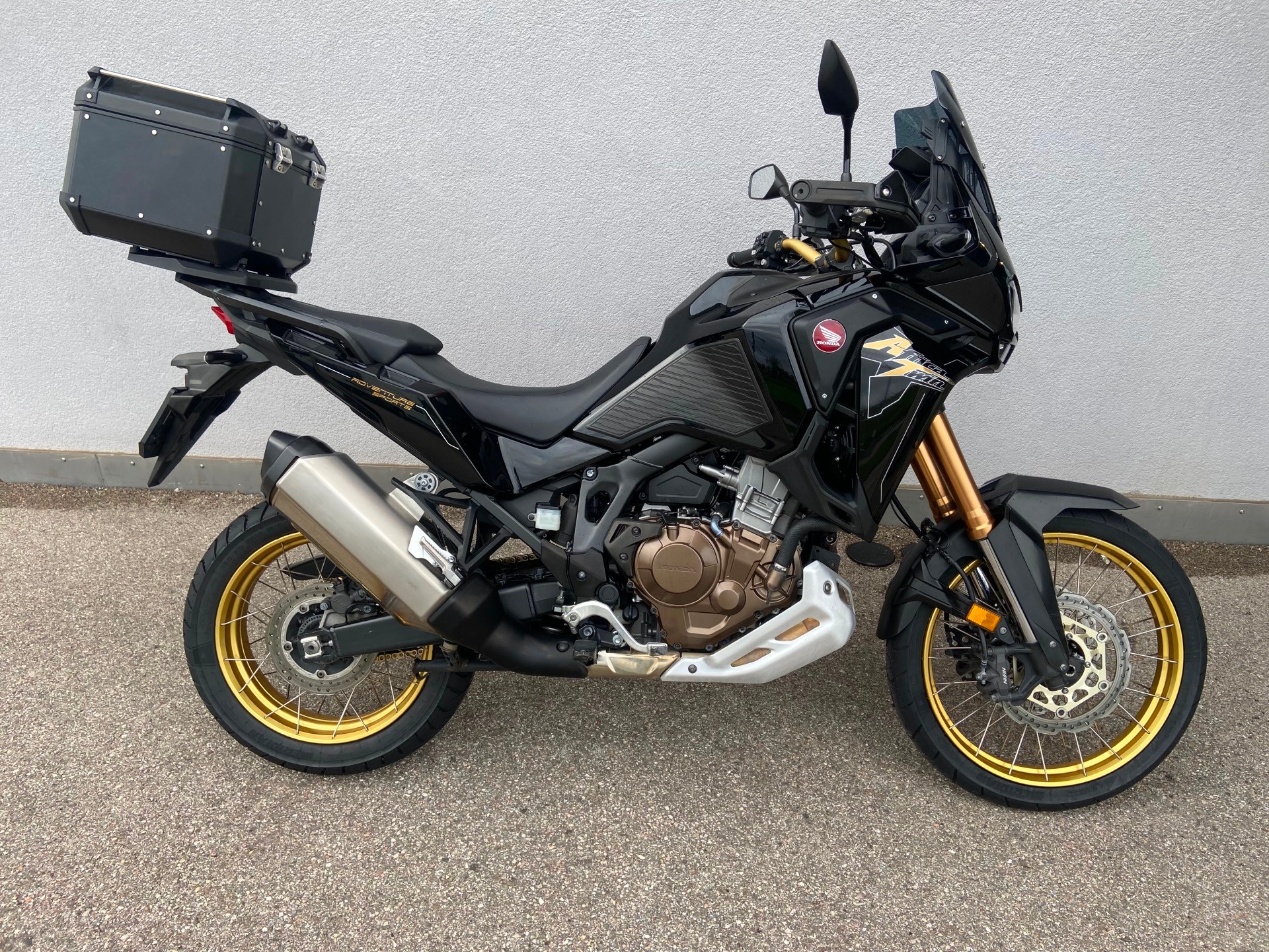 HONDA CRF 1100 Africa Twin Adventure-image-3