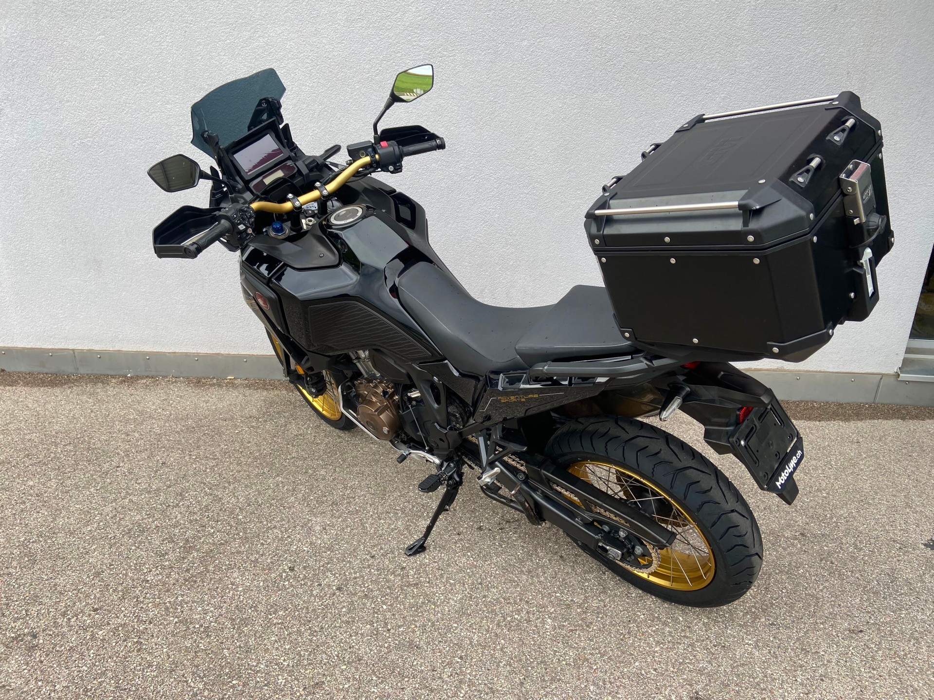 HONDA CRF 1100 Africa Twin Adventure-image-11