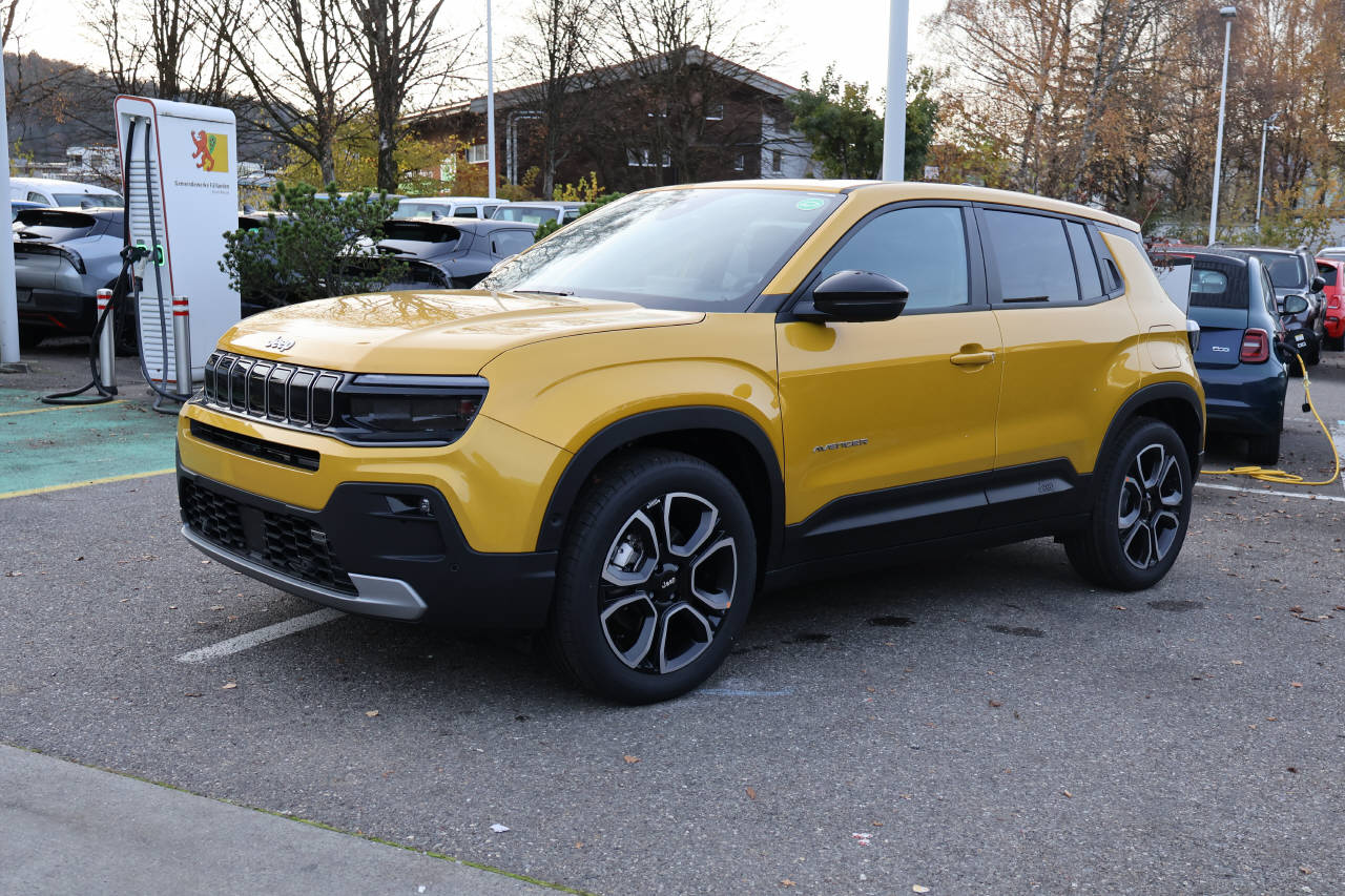 JEEP Avenger Summit-image-6