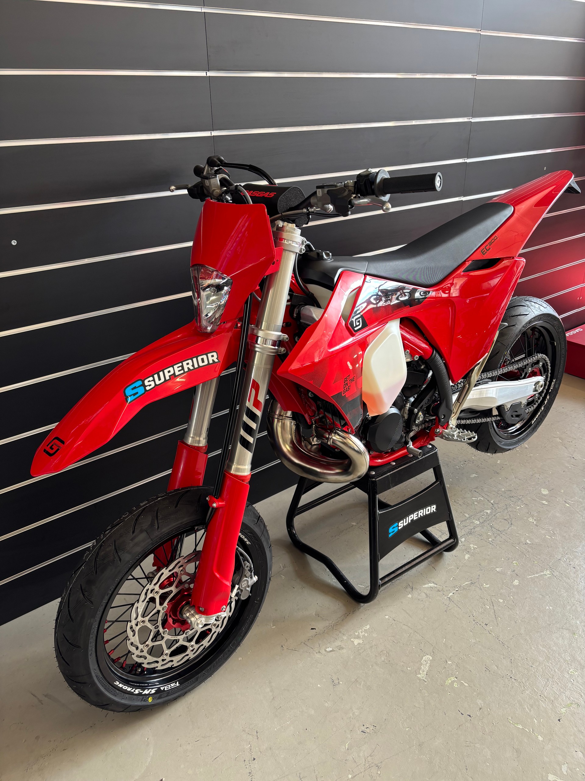 GASGAS EC 300 SUPERMOTO-image-4