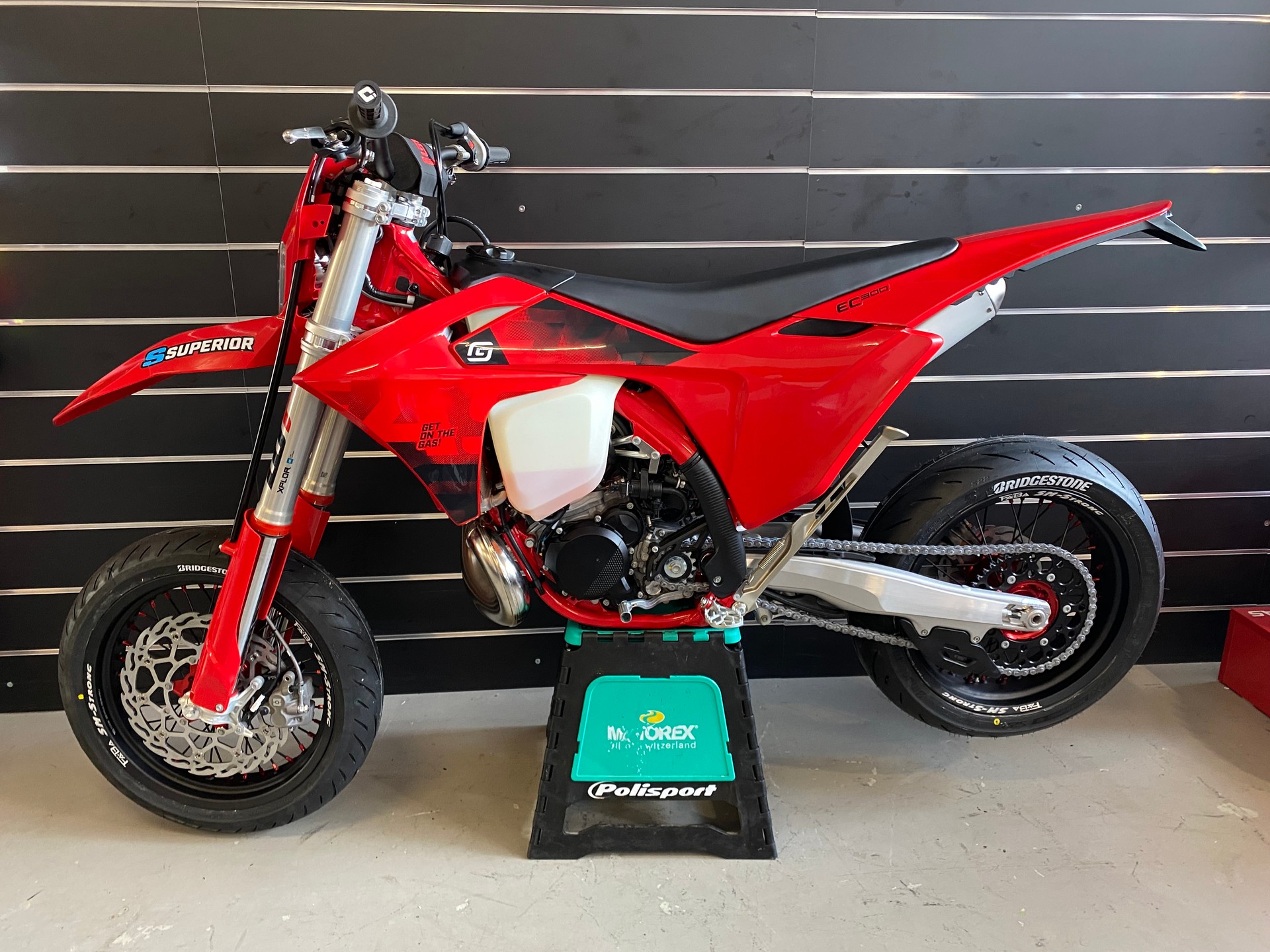 GASGAS EC 300 SUPERMOTO-image-3