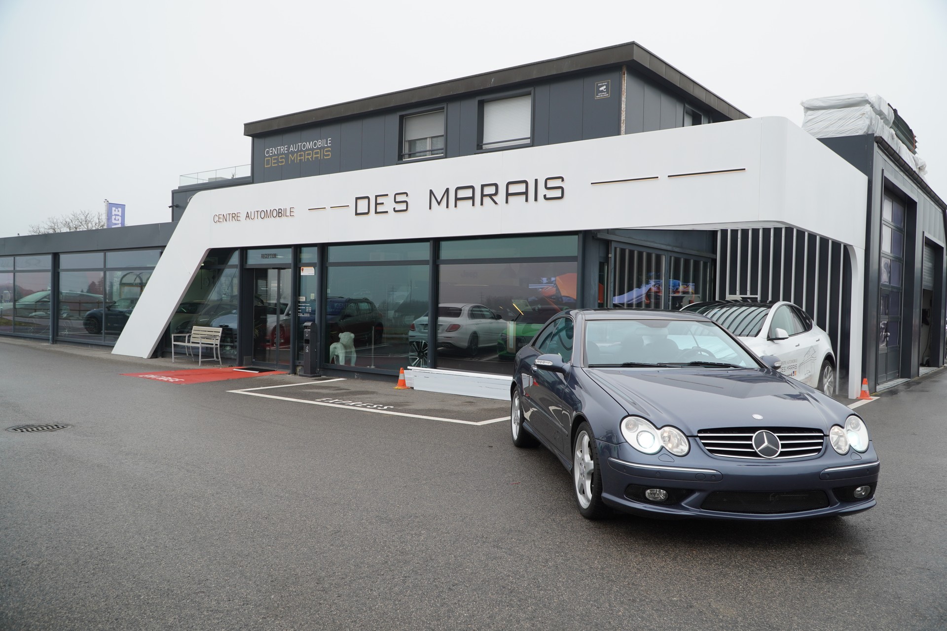 MERCEDES-BENZ CLK 55 AMG Avantgarde Automatic-image-2