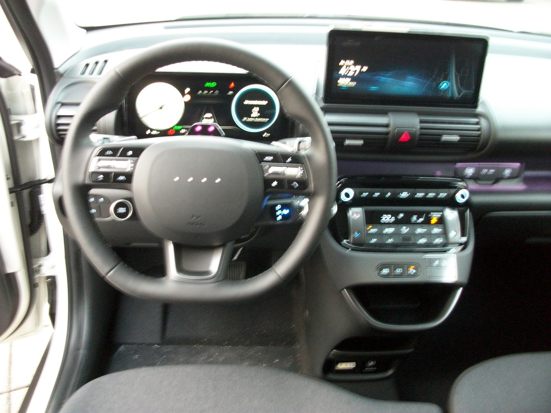 HYUNDAI Inster 49kWh Vertex-image-9