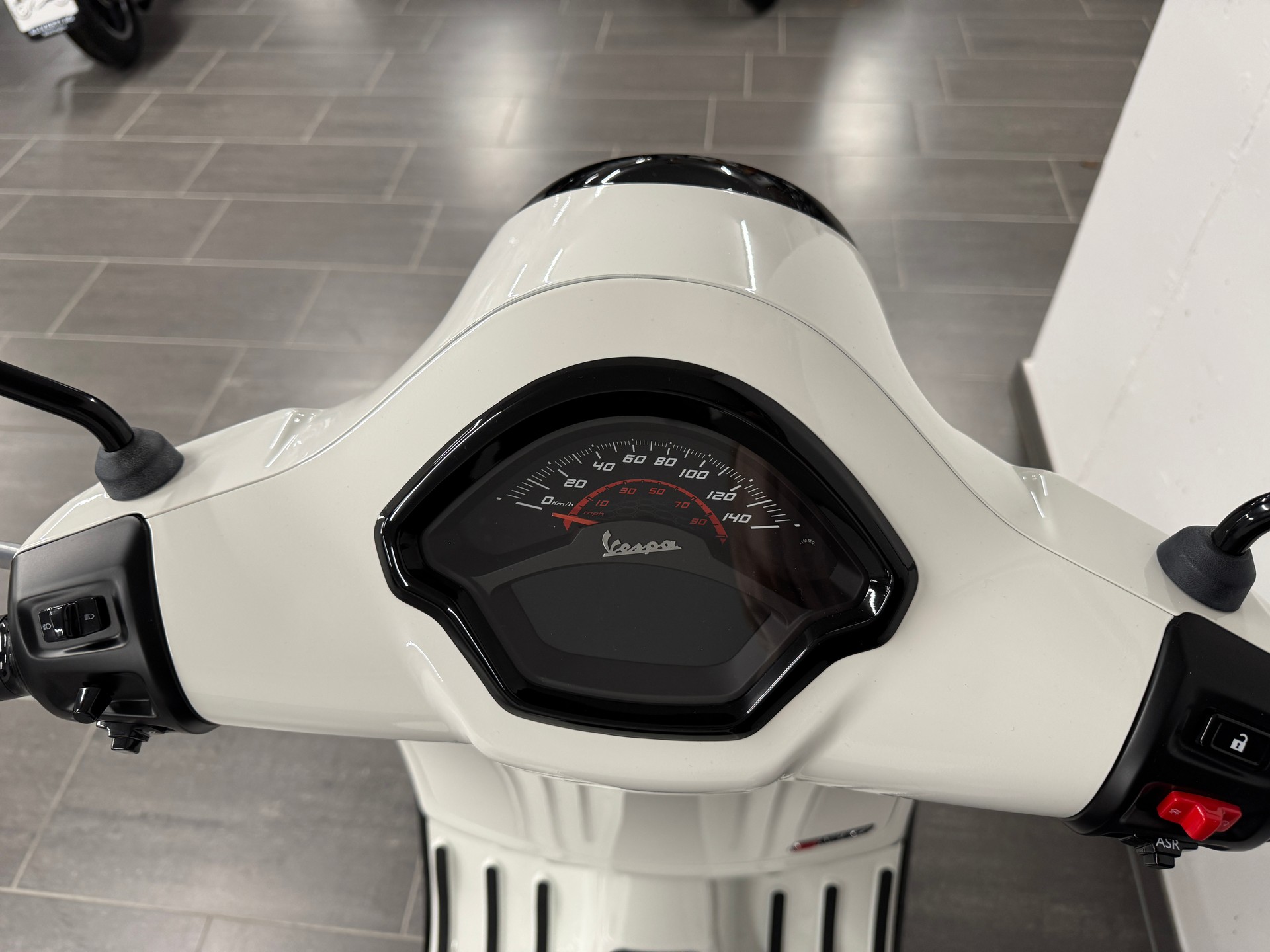 PIAGGIO Vespa GTS 310 Super Sport RST E5+-image-7