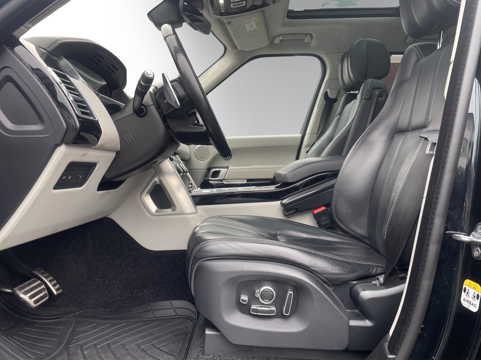 LAND ROVER Range Rover 4.4 SDV8 Autobiography Automatic-image-7