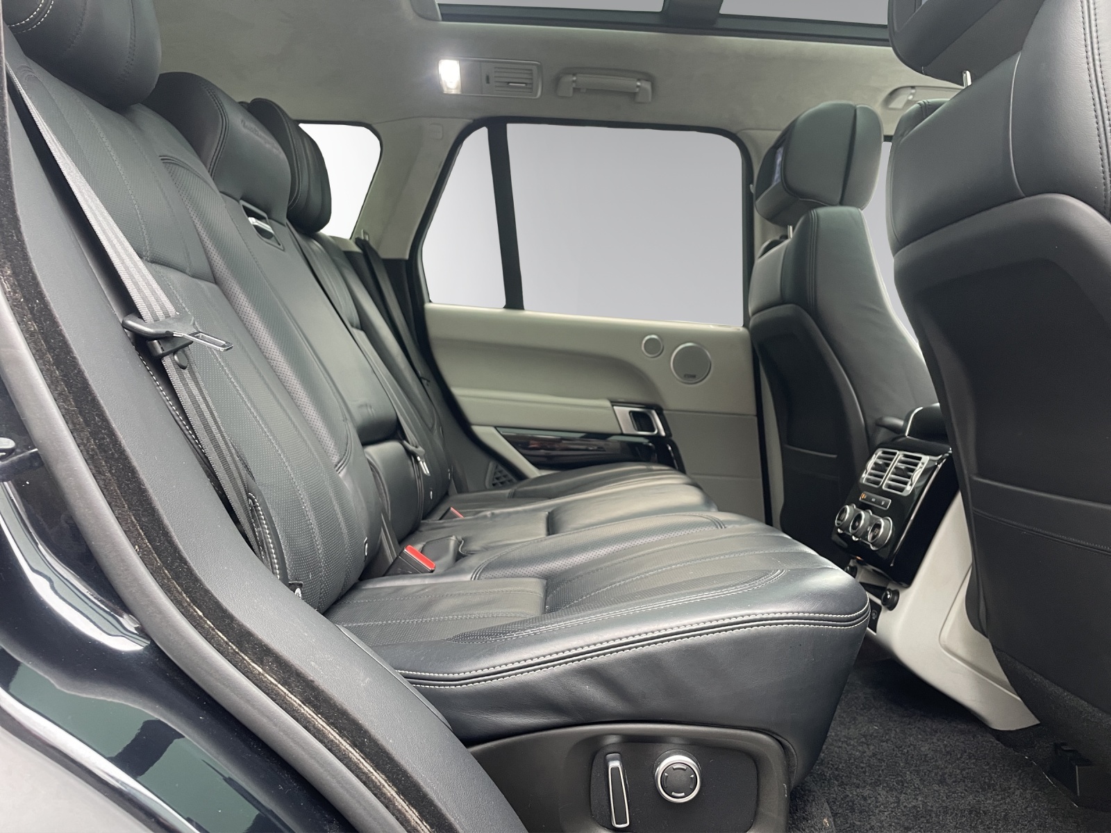 LAND ROVER Range Rover 4.4 SDV8 Autobiography Automatic-image-13