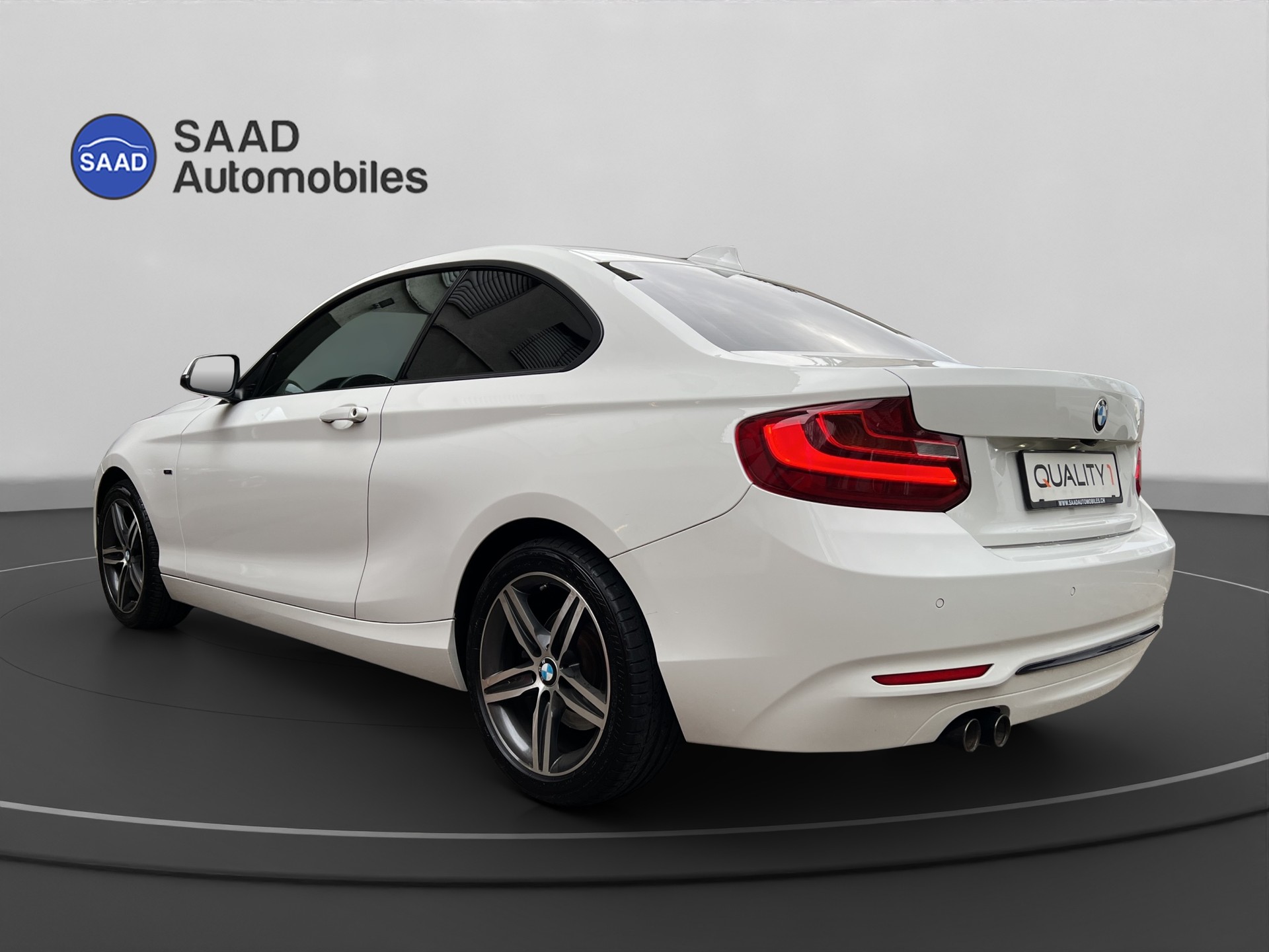 BMW 220d Sport Line-image-3