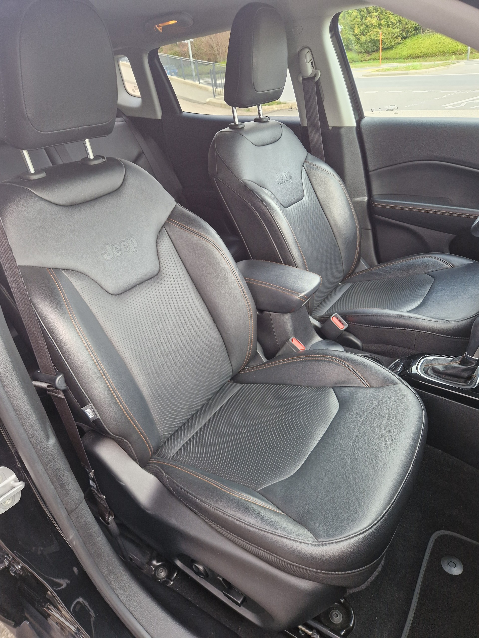 JEEP Compass 1.4 Turbo Limited AWD 9ATX-image-7