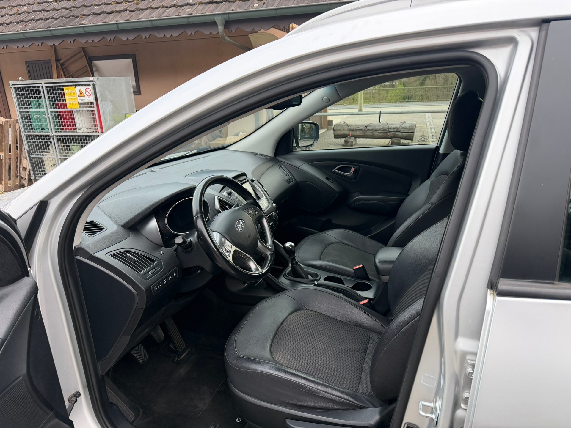 HYUNDAI iX 35 2.0 CRDi Style 4WD-image-7