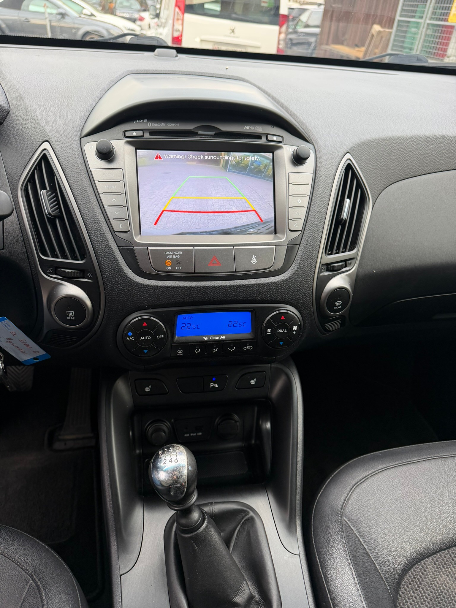 HYUNDAI iX 35 2.0 CRDi Style 4WD-image-11