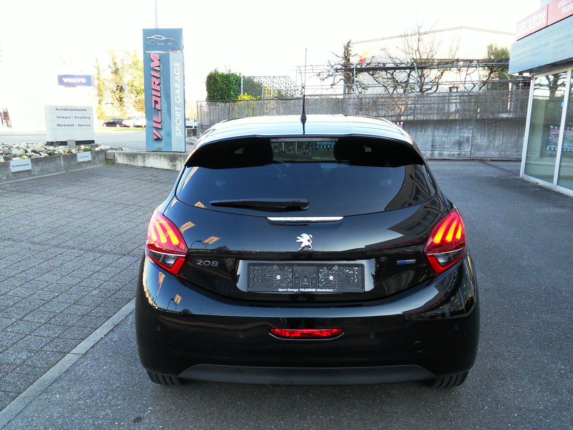 PEUGEOT 208 1.2 e-VTI Style EGS5-image-5