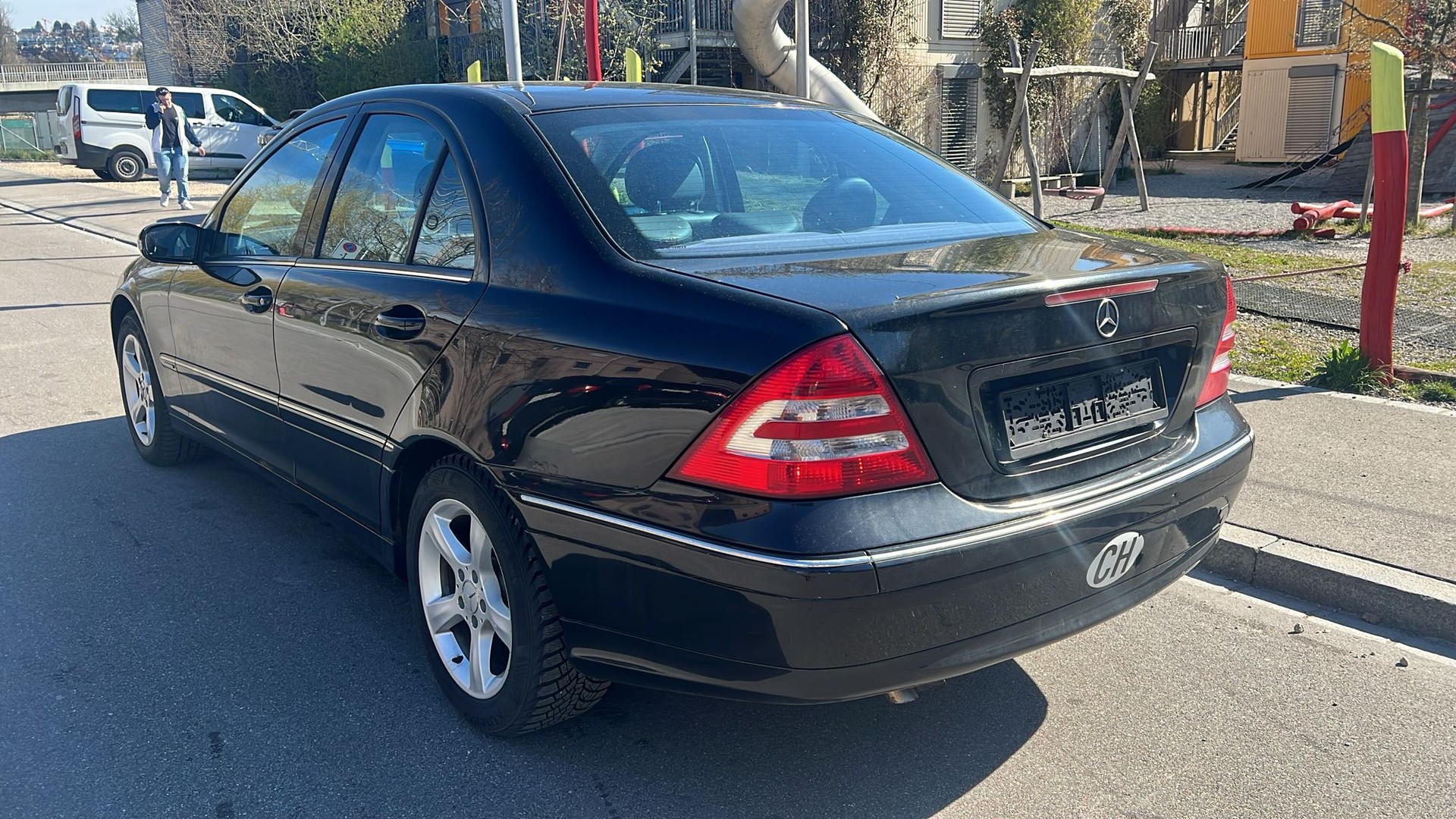 MERCEDES-BENZ C 280 Avantgarde Sport Edition 4Matic Automatic-image-5
