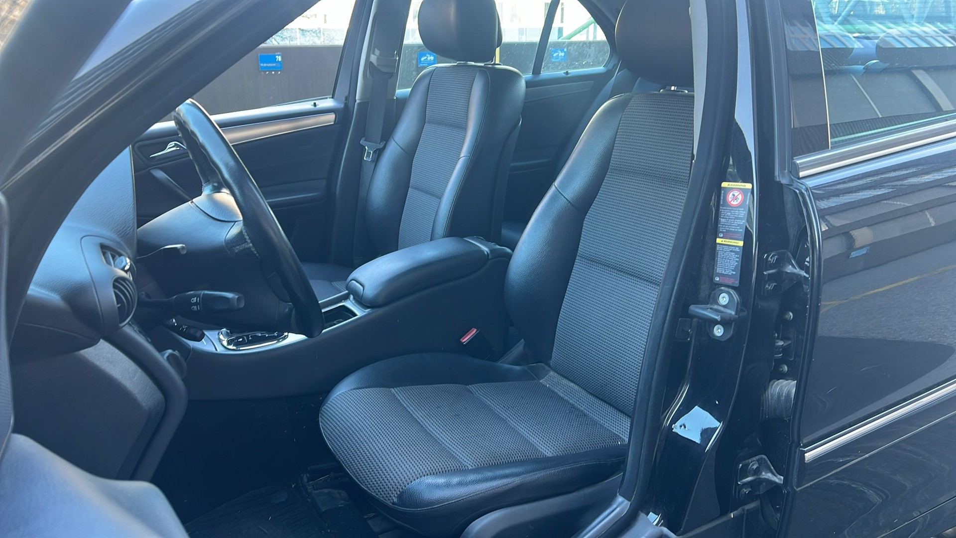 MERCEDES-BENZ C 280 Avantgarde Sport Edition 4Matic Automatic-image-9