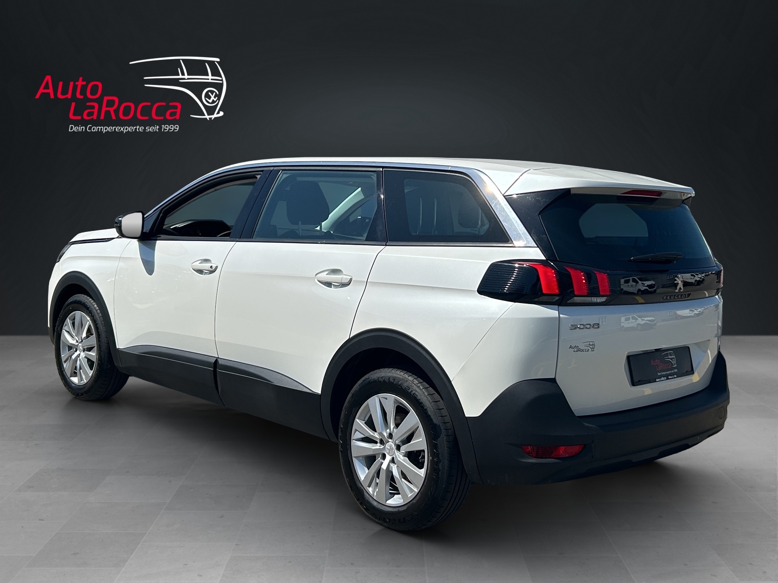 PEUGEOT 5008 1.2 Pure Tech Active Pack EAT8-showroom-element-2
