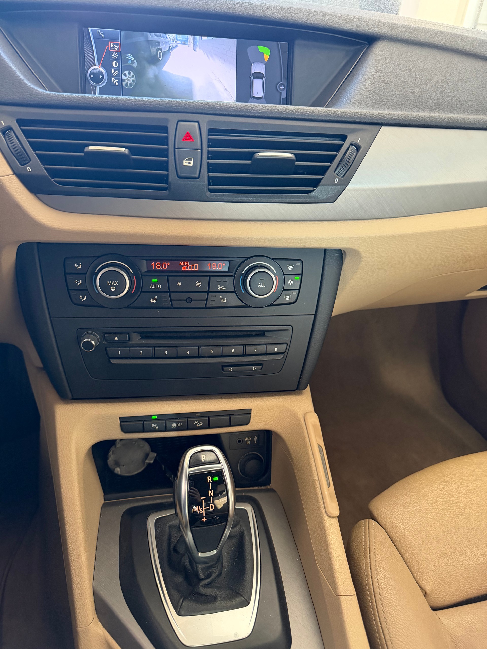 BMW X1 xDrive 28i Steptronic-image-9