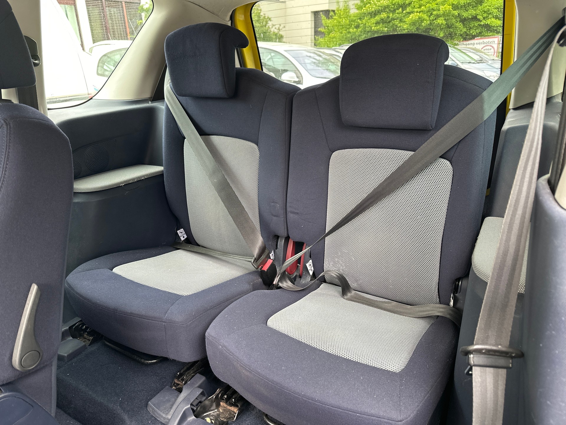 PEUGEOT 1007 1.6 Trendy 2-Tronic-image-8
