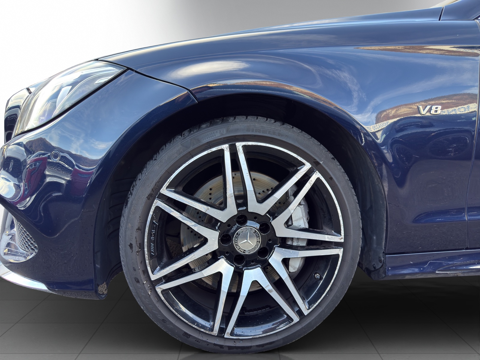 MERCEDES-BENZ CLS 500 4Matic-image-5