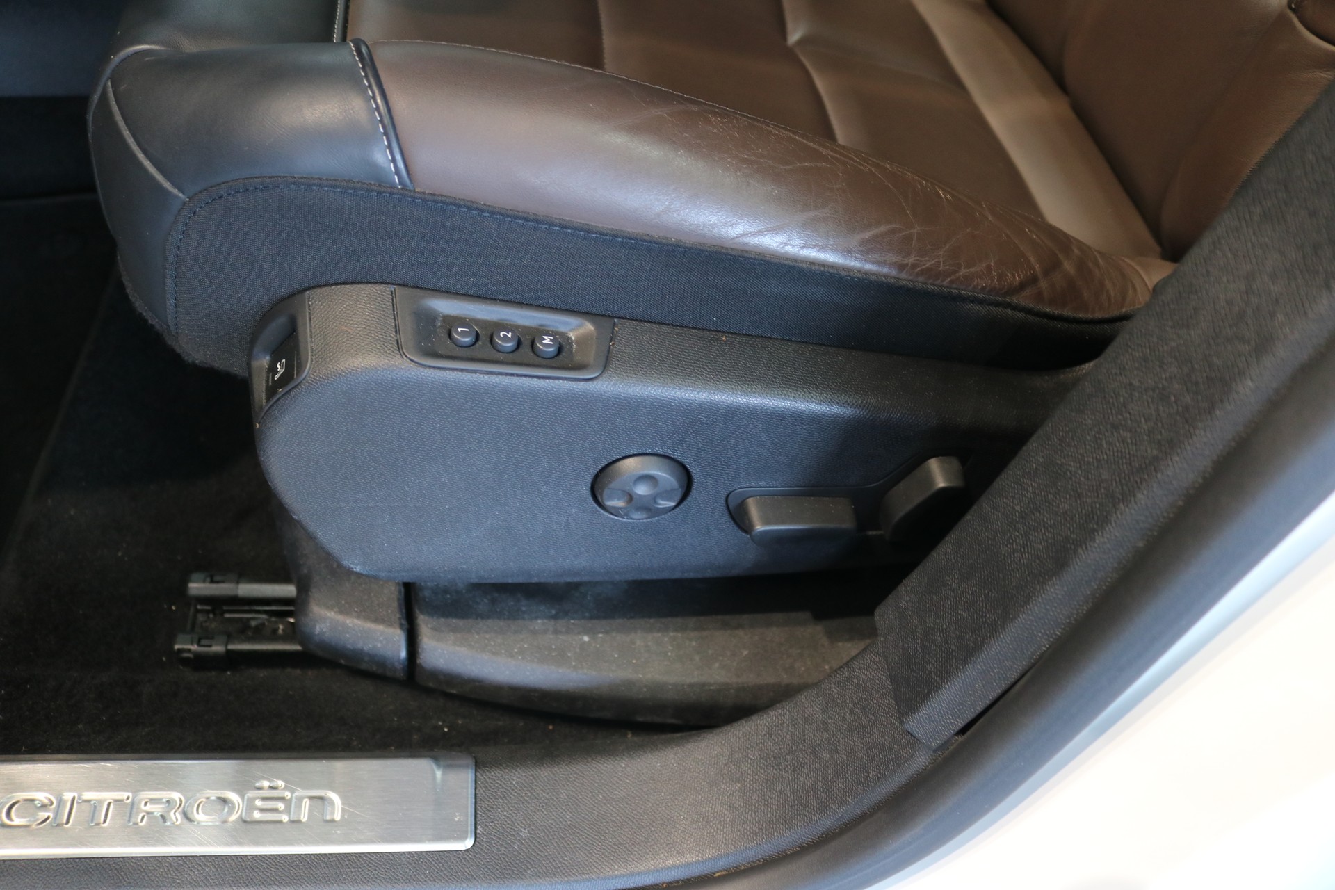 CITROEN C5 Aircross 1.6 PHEV Shine-image-42
