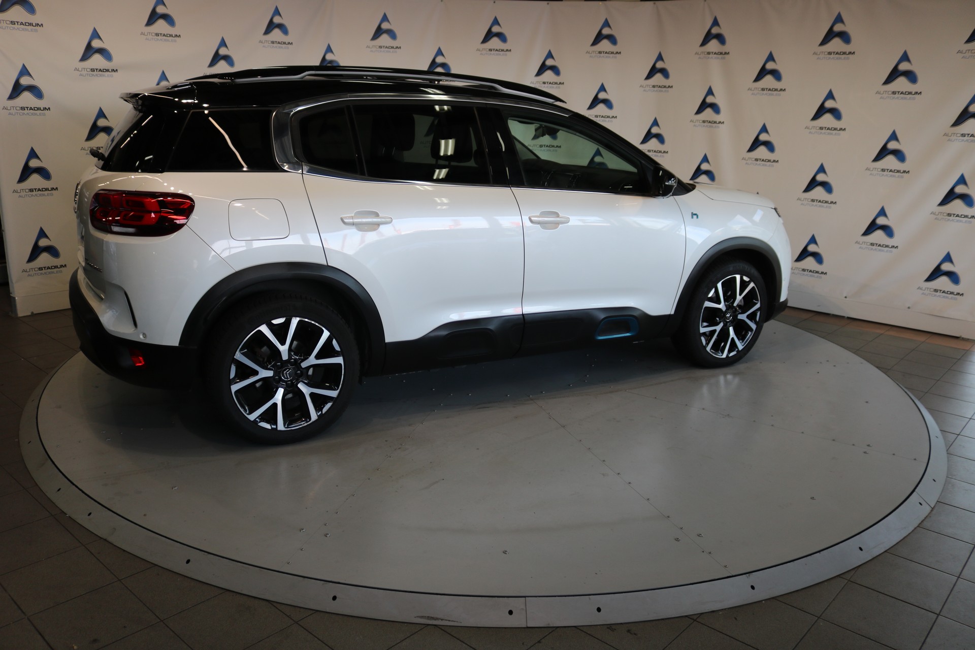 CITROEN C5 Aircross 1.6 PHEV Shine-image-29