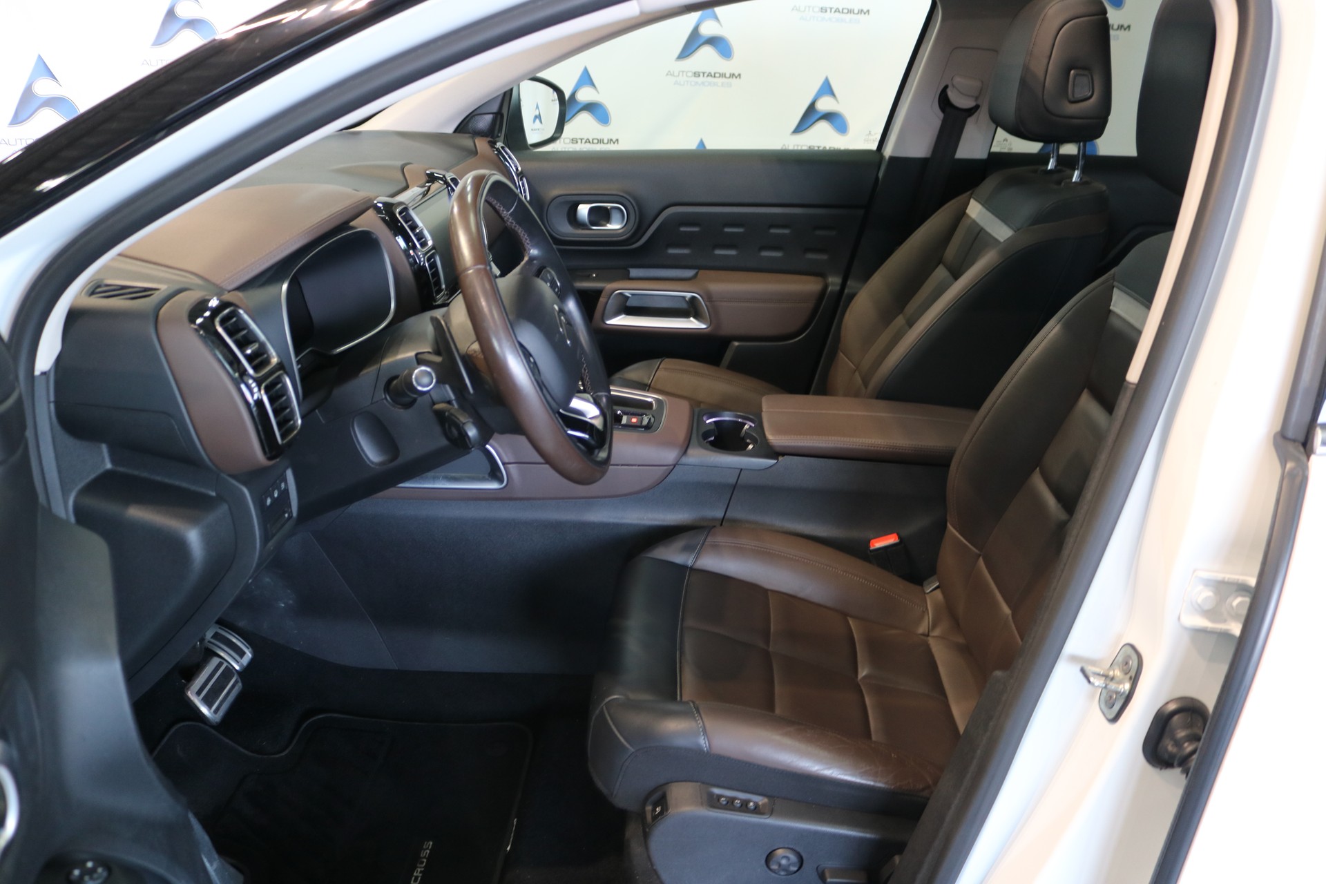 CITROEN C5 Aircross 1.6 PHEV Shine-showroom-element-2