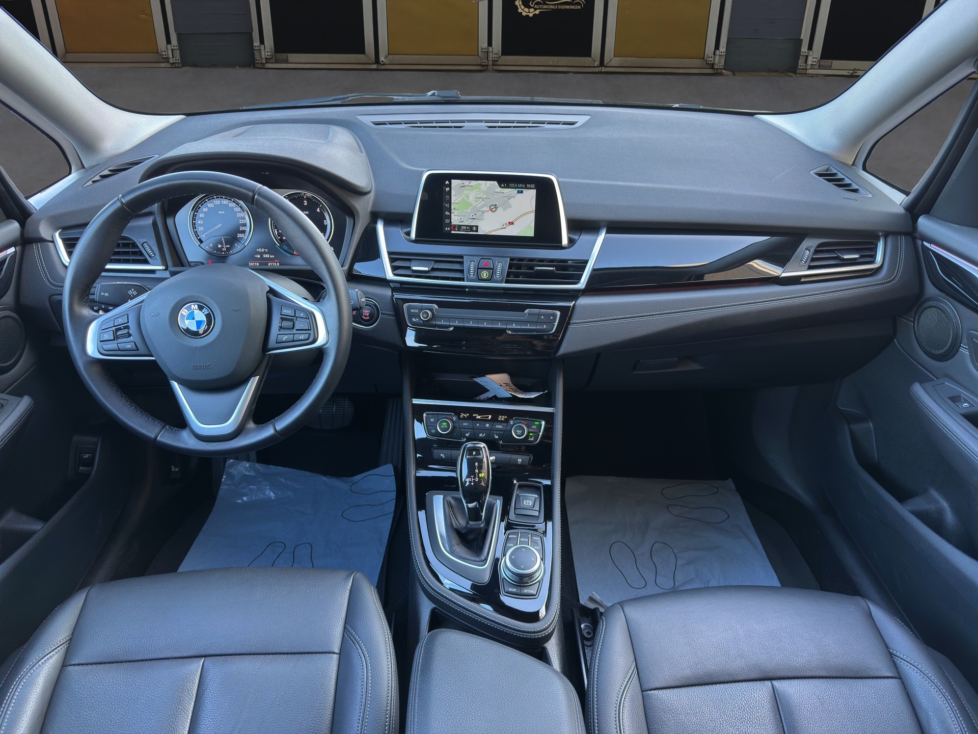 BMW 216d Gran Tourer DKG Luxury Line-image-10