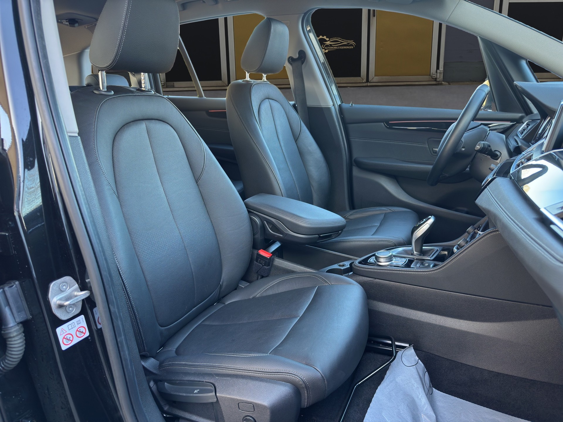 BMW 216d Gran Tourer DKG Luxury Line-image-9