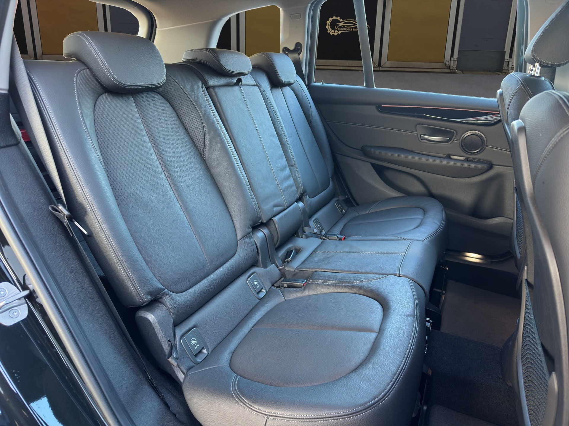 BMW 216d Gran Tourer DKG Luxury Line-image-12