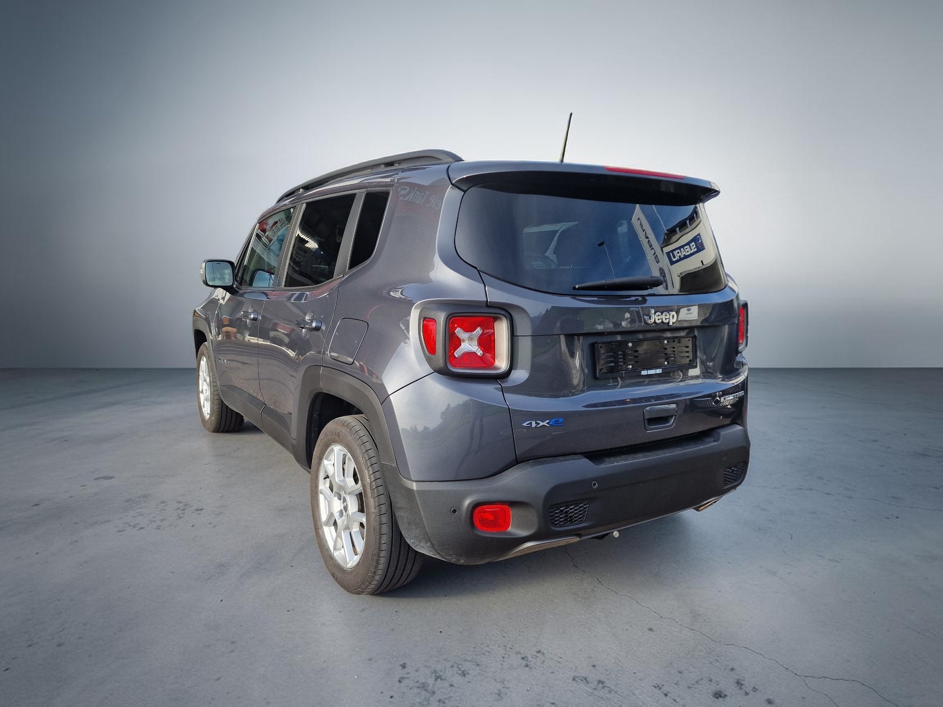 JEEP Renegade 1.3 T PHEV Limited AWD AHK 8xberei 24Mt Gara-showroom-element-3