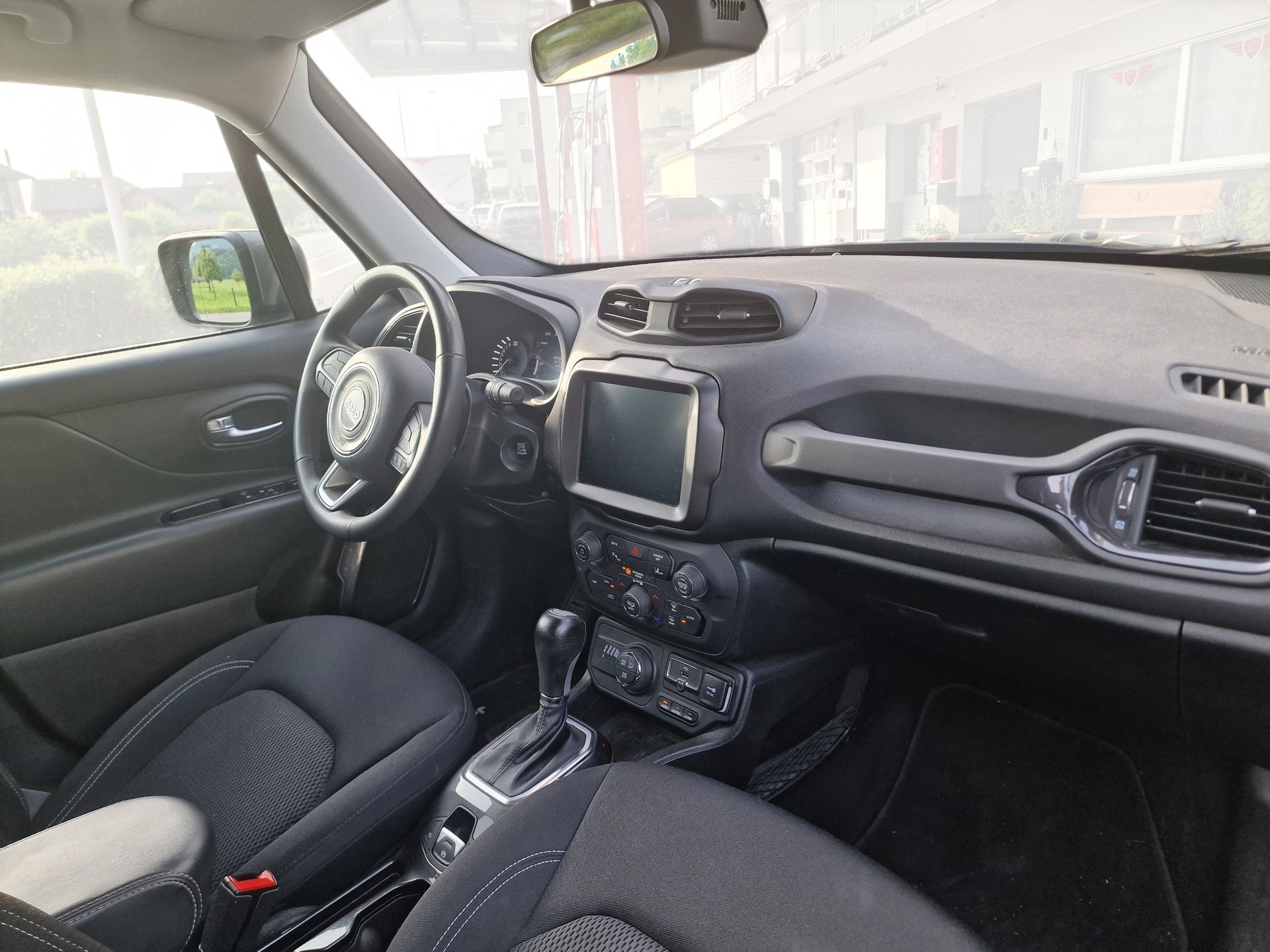 JEEP Renegade 1.3 T PHEV Limited AWD AHK 8xberei 24Mt Gara-image-9