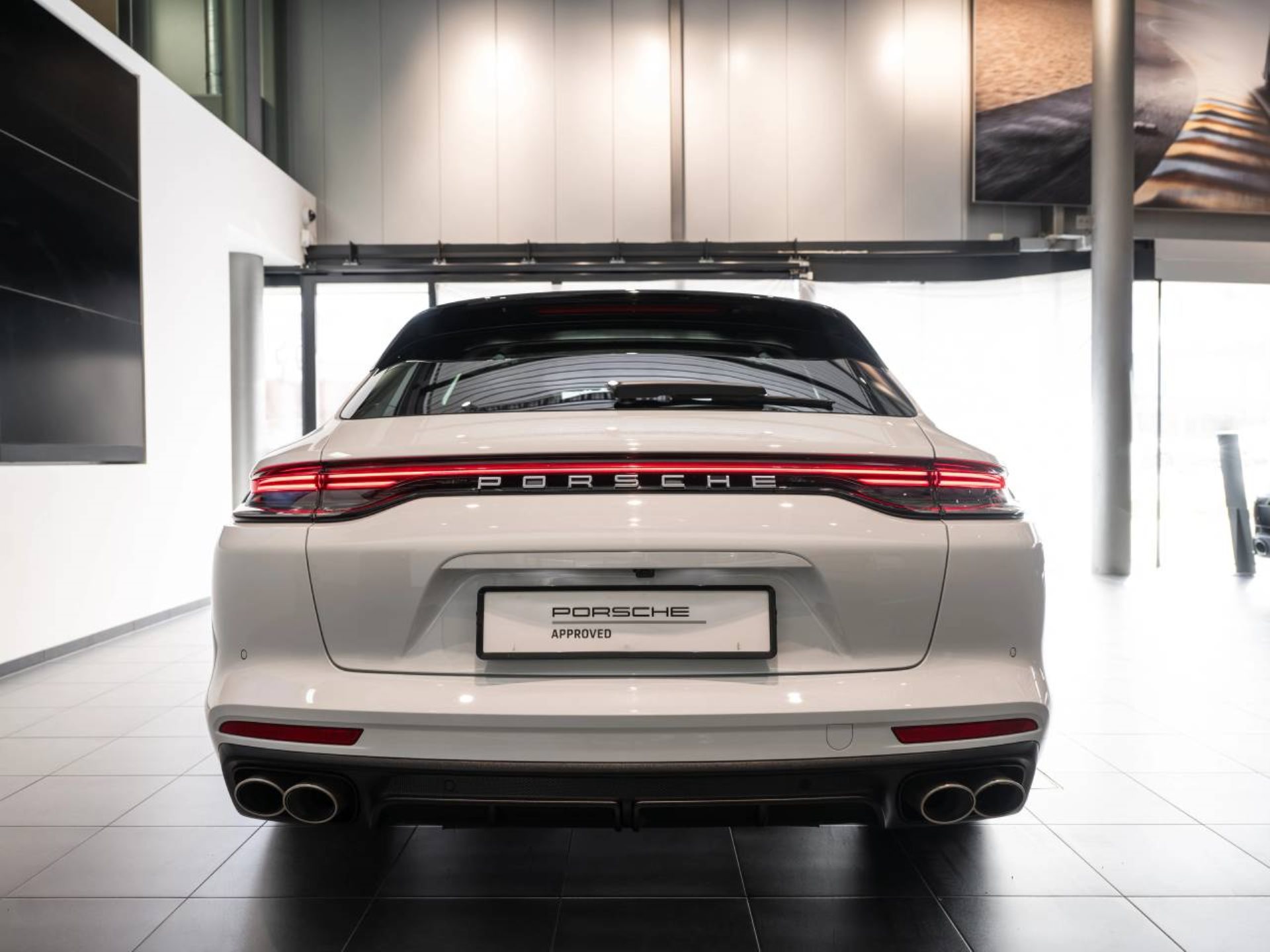 PORSCHE Panamera Turbo S Sport Turismo-image-5